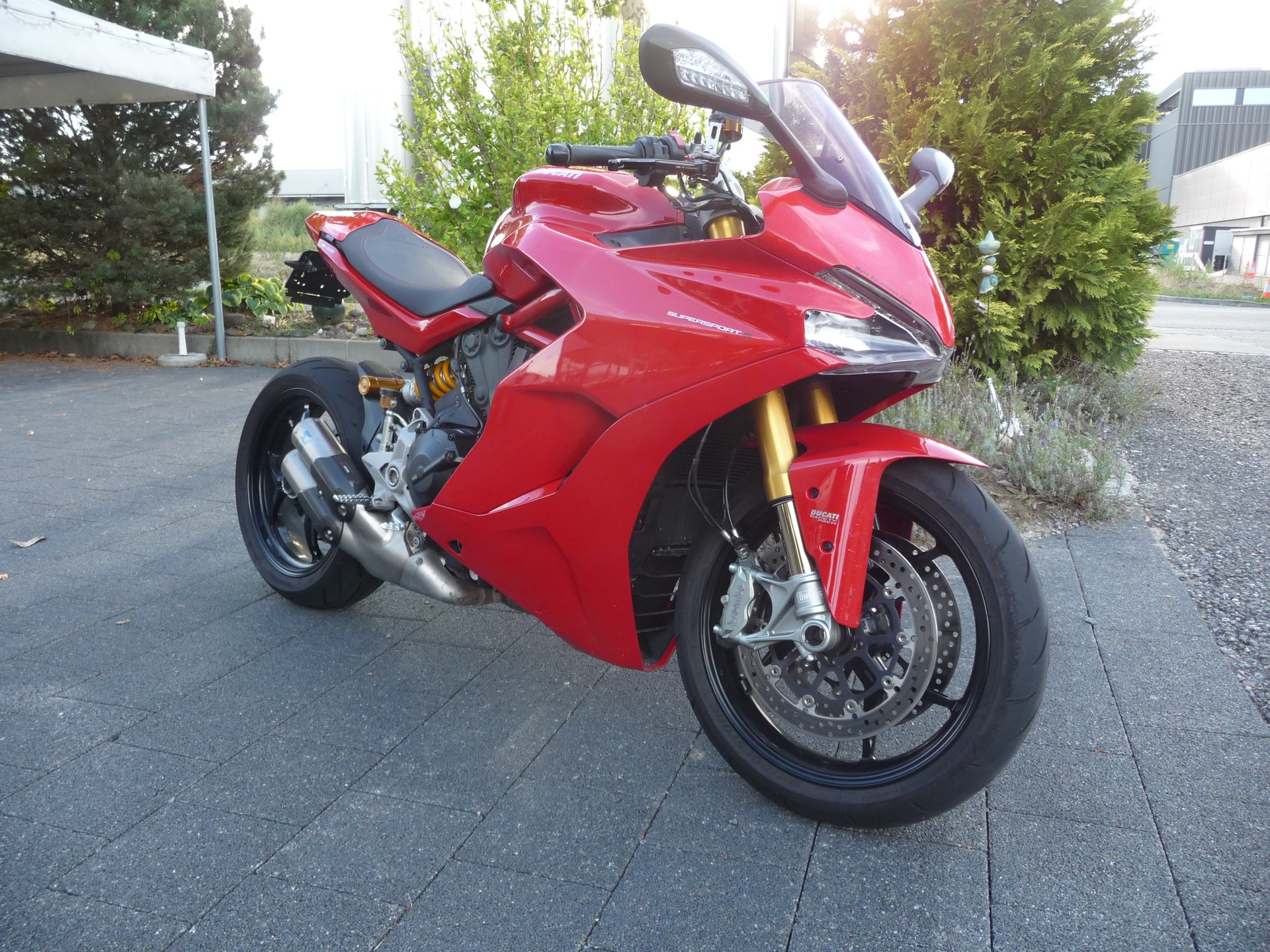 DUCATI 950 Supersport S-showroom-element-2
