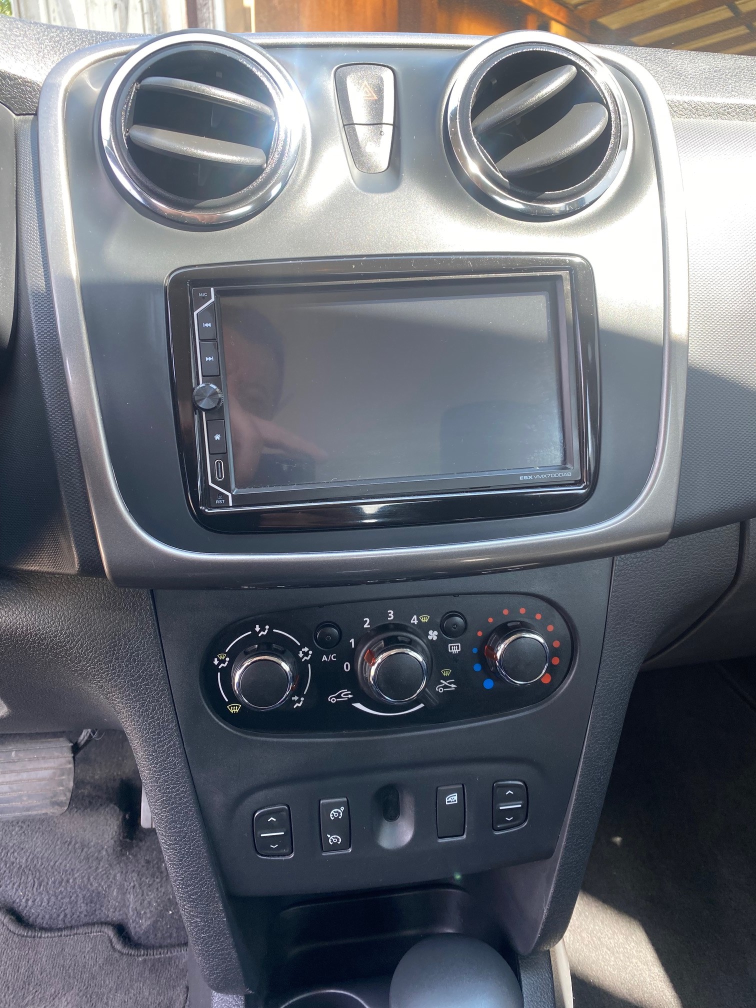 DACIA 0.9 TCe Stepway Lauréate S/S-image-3