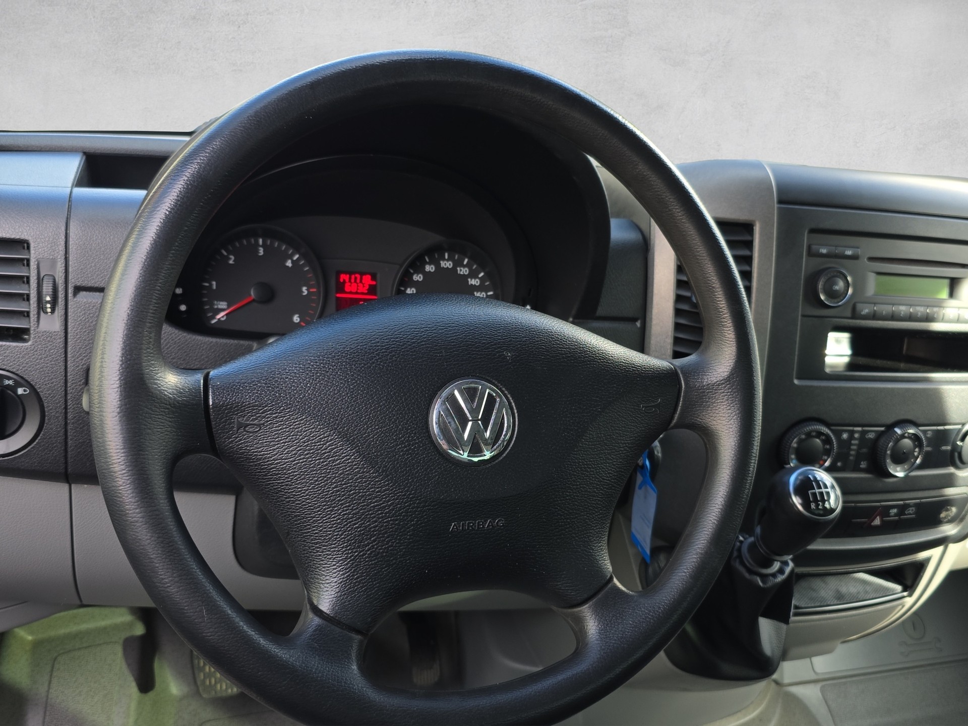 VW Crafter 35 2.0 BiTDI CR-image-8
