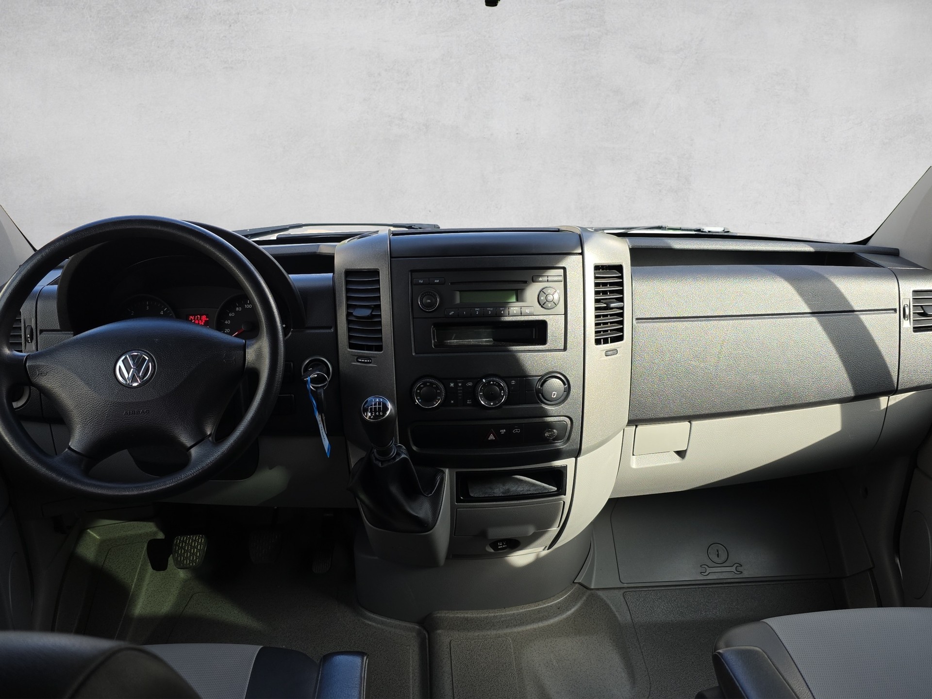 VW Crafter 35 2.0 BiTDI CR-image-4