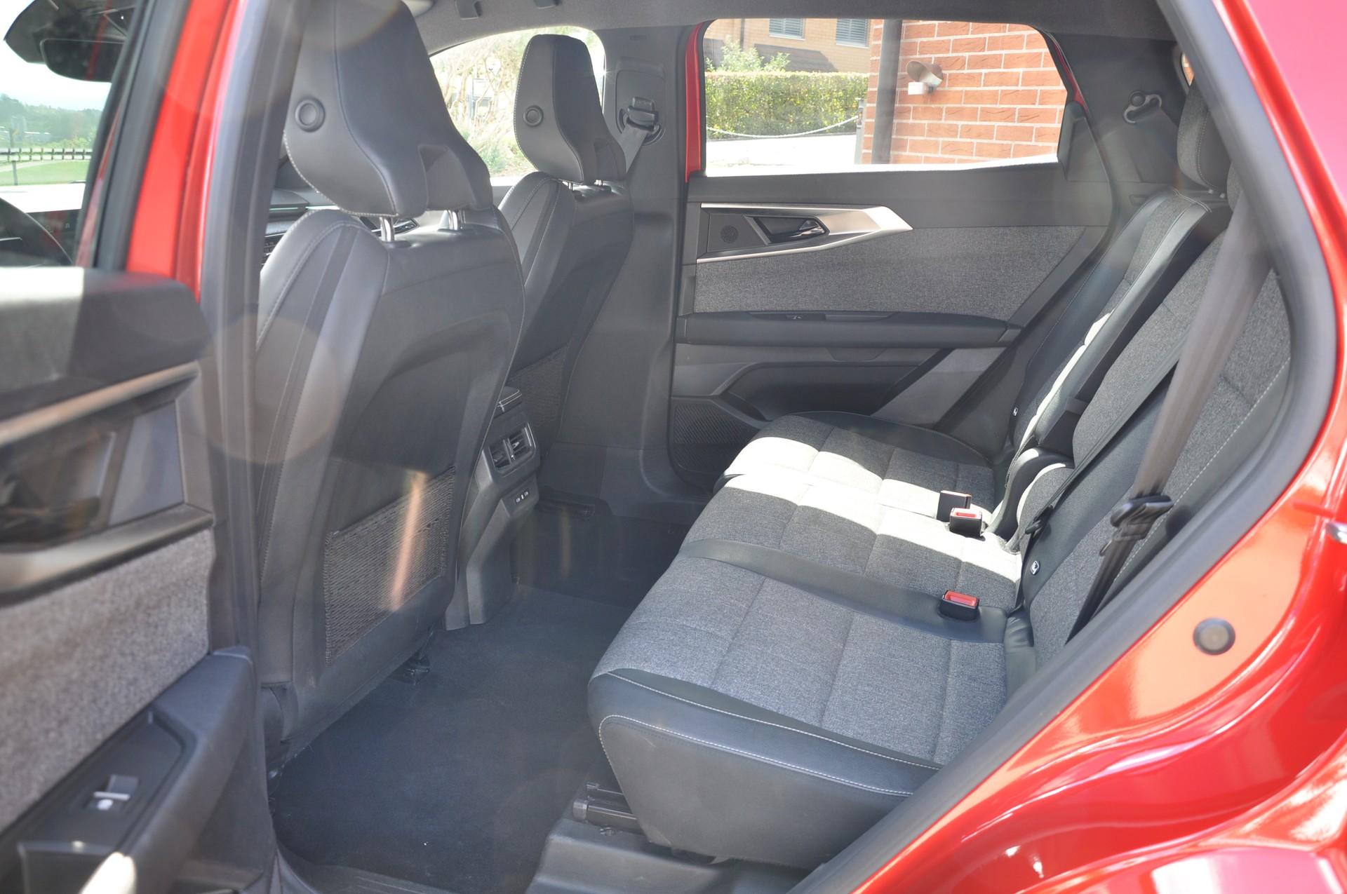 RENAULT Espace 1.2 E-Tech 200 Techno 7 Plätzer-image-6