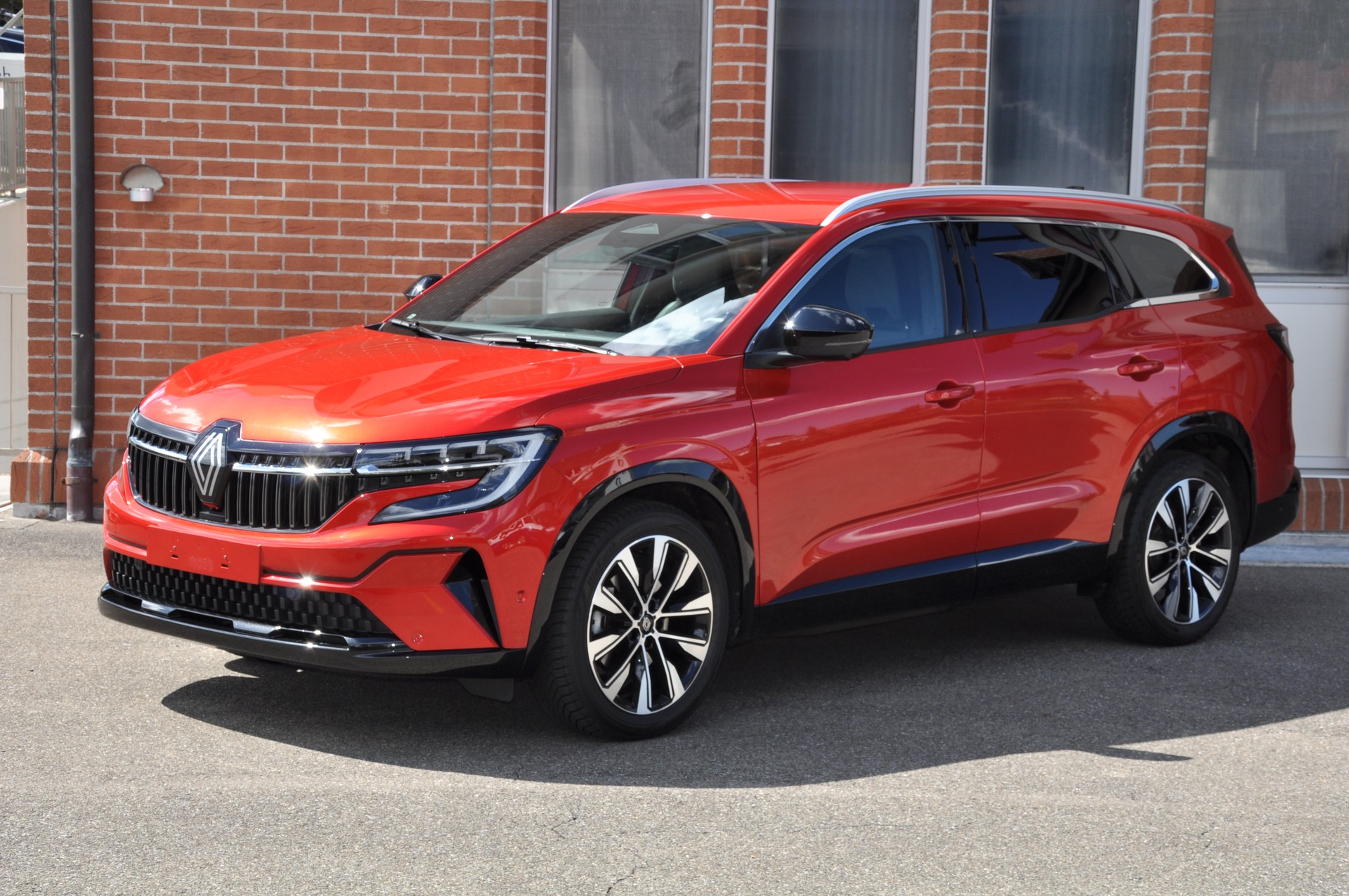 RENAULT Espace 1.2 E-Tech 200 Techno 7 Plätzer-image-0
