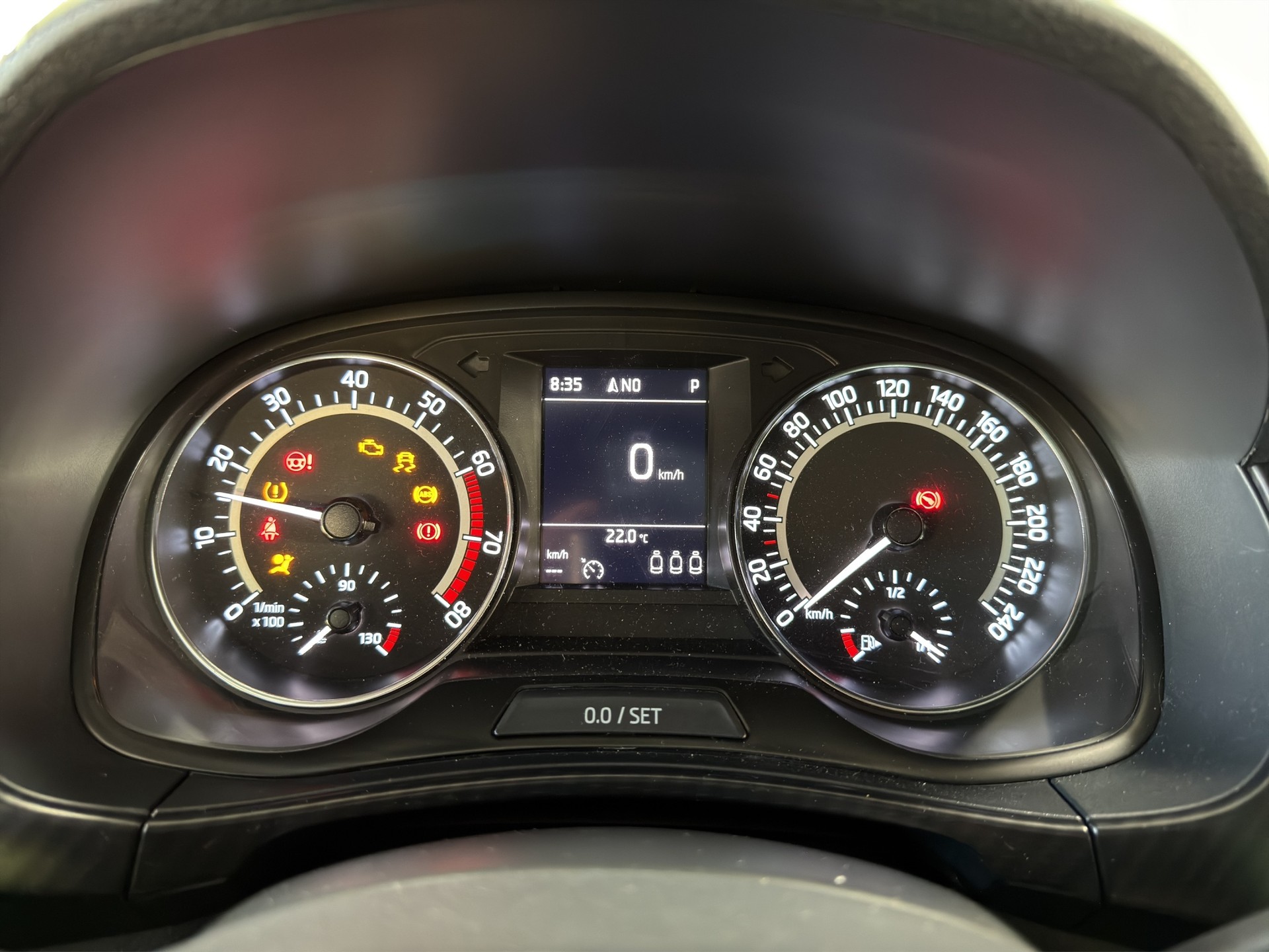 SKODA Fabia 1.0 TSI Monte Carlo DSG Steel-Grau-image-23