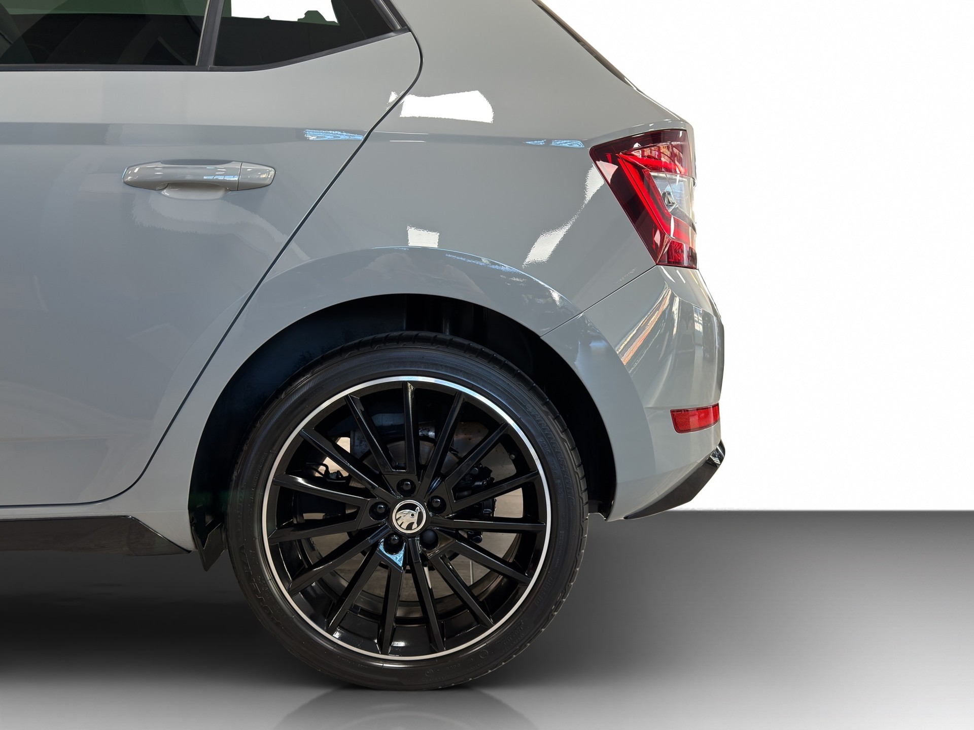 SKODA Fabia 1.0 TSI Monte Carlo DSG Steel-Grau-image-15