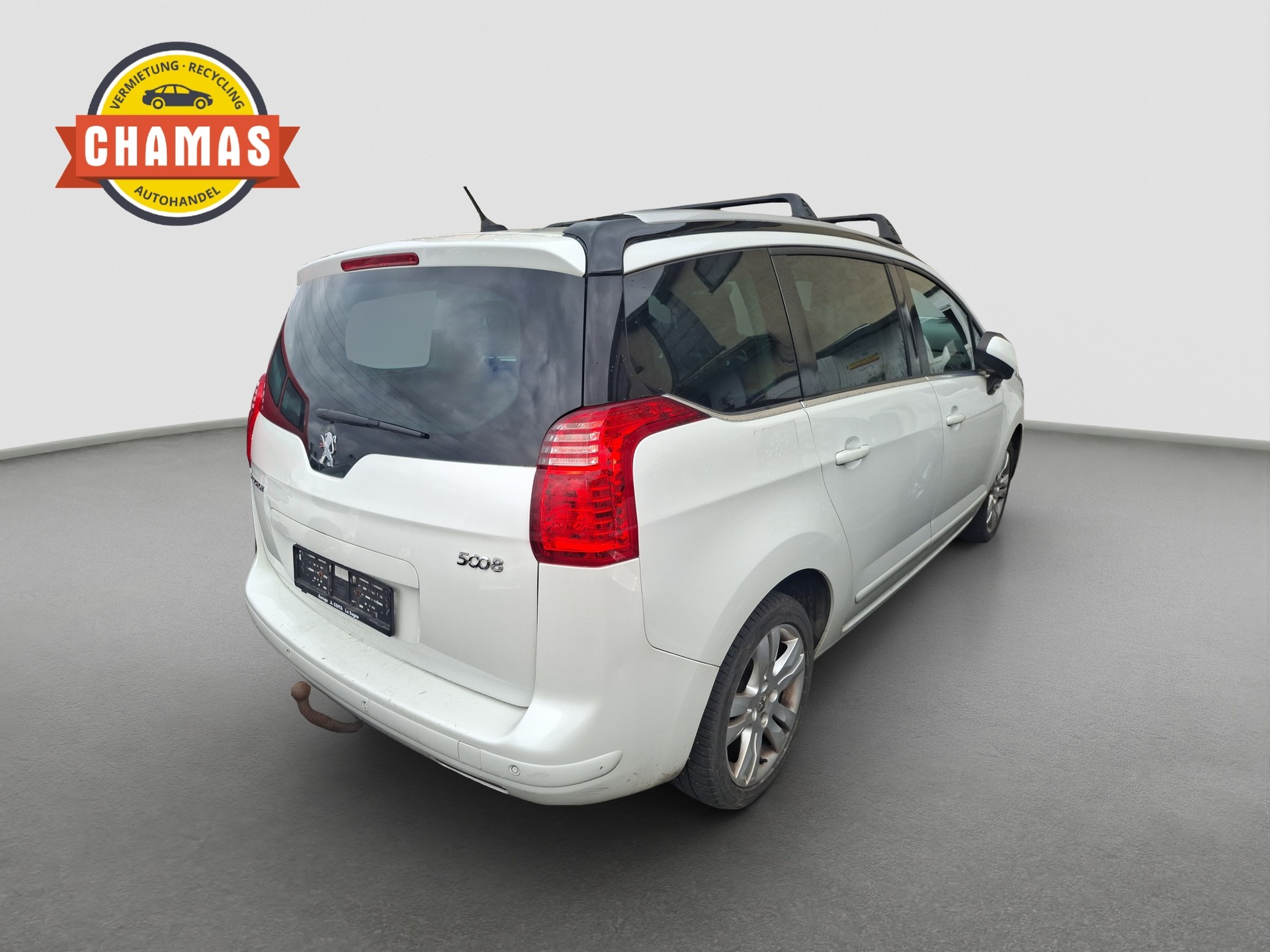 PEUGEOT 5008 1.6 16V T Family-image-3