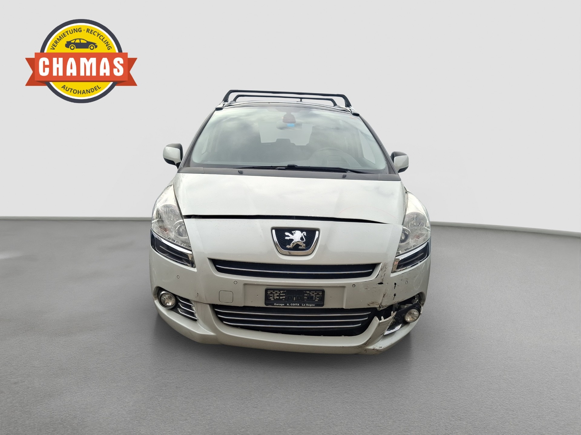PEUGEOT 5008 1.6 16V T Family-image-1