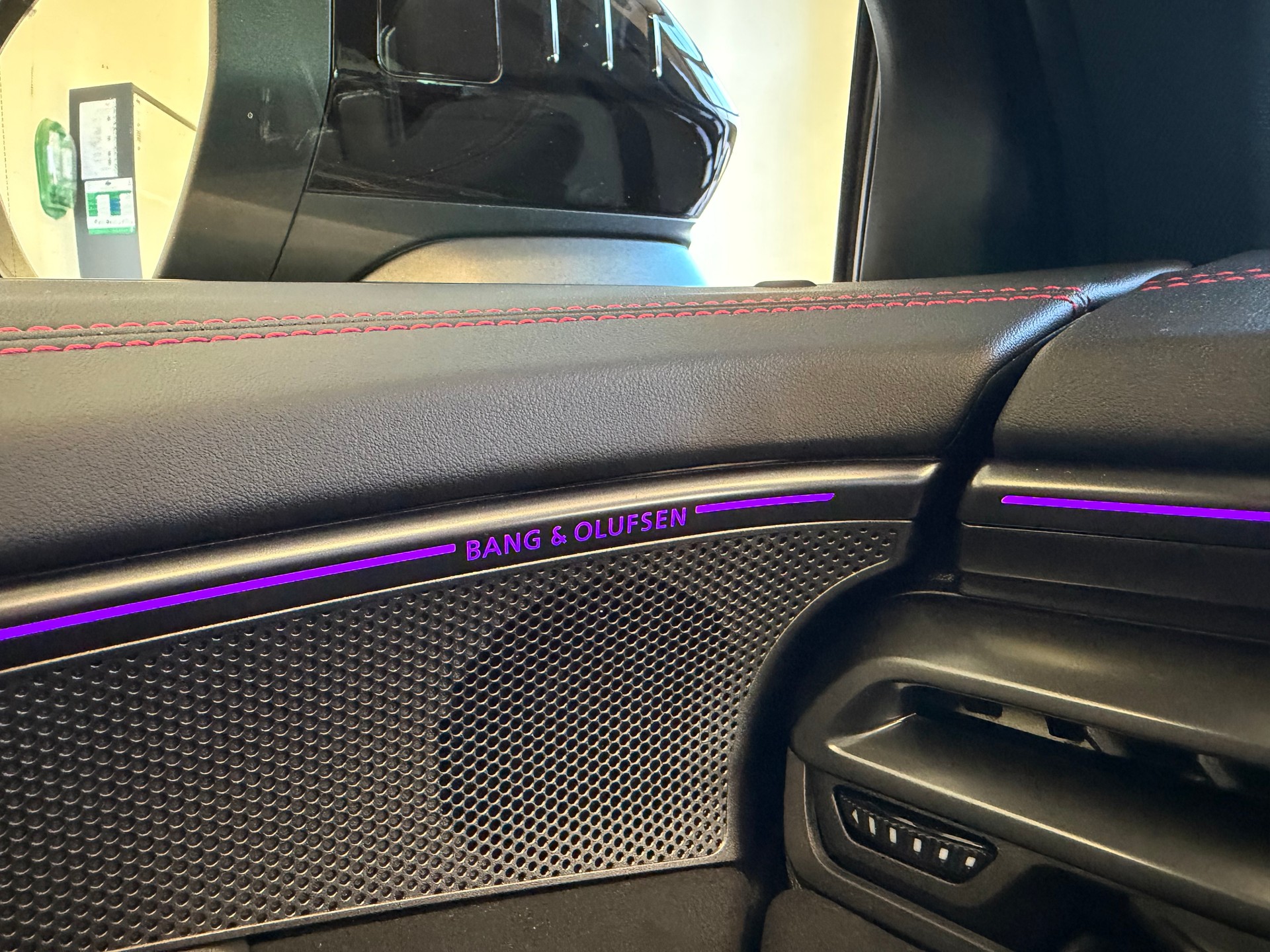 AUDI RS 5 Limousine, CH Typenschein, V-Max Anhebung, Tech pro Paket, Head up Display, OLED-image-30