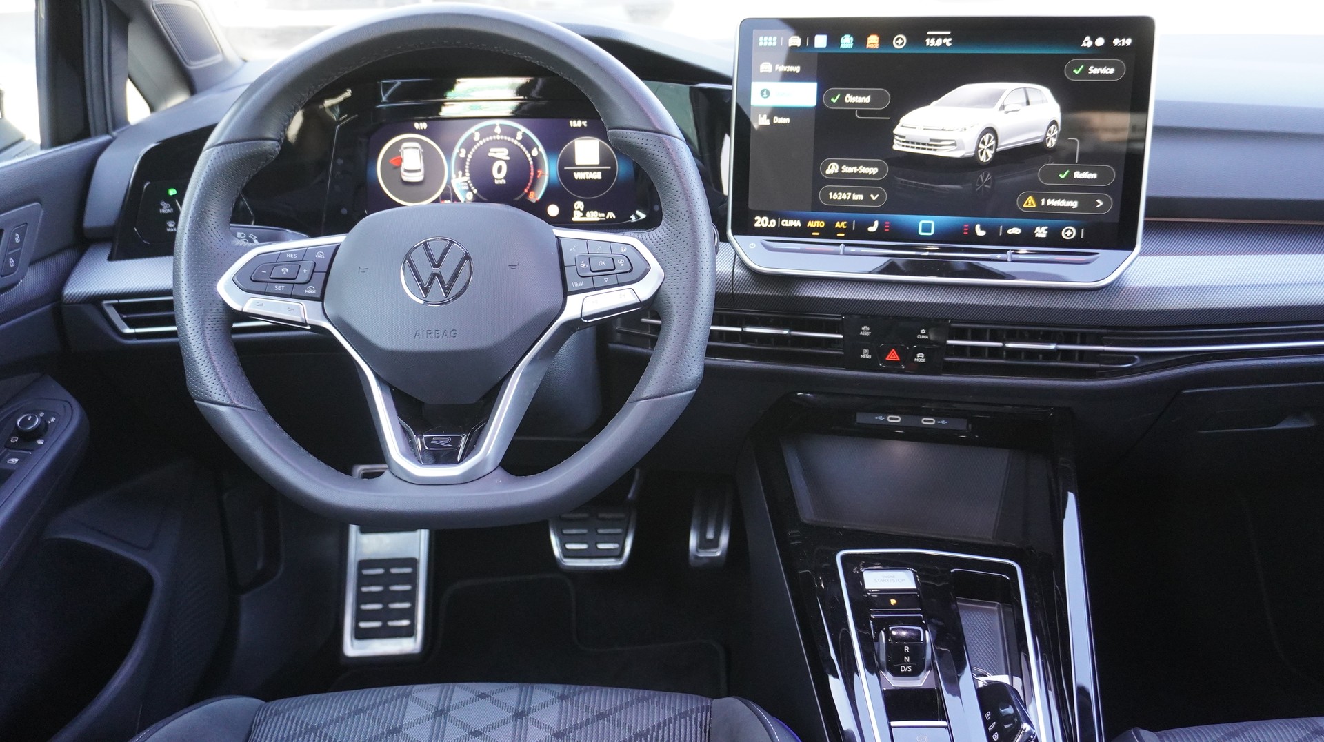 VW Golf 2.0 TSI R-Line DSG 4 Motion-image-1