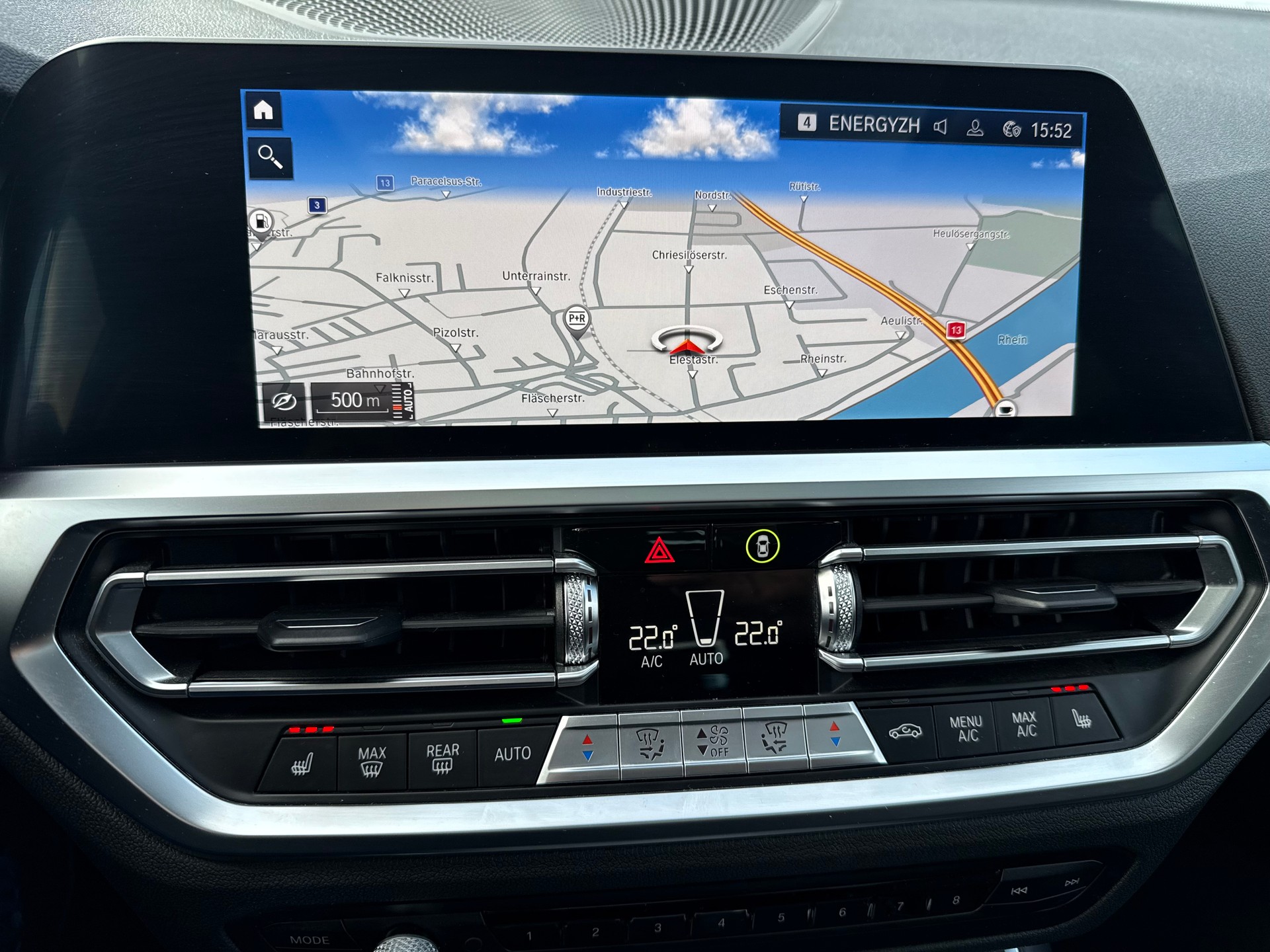 BMW 320d xDrive SAG Touring *Traumausstattung*-image-21