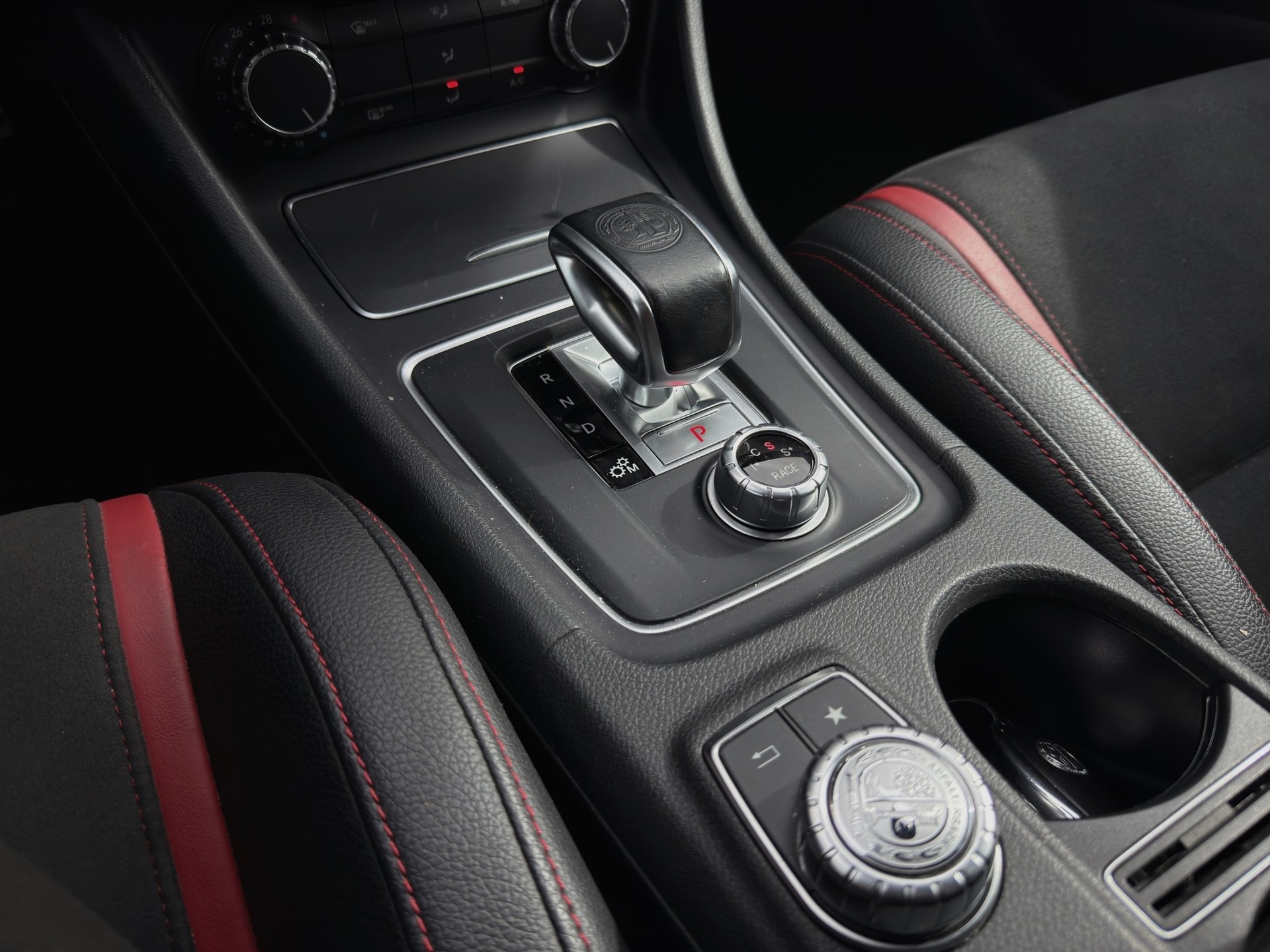 MERCEDES-BENZ A 45 AMG 4Matic Speedshift 7G-DCT-image-13