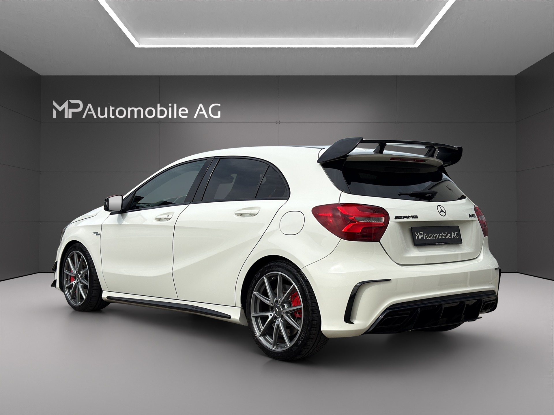 MERCEDES-BENZ A 45 AMG 4Matic Speedshift 7G-DCT-image-3