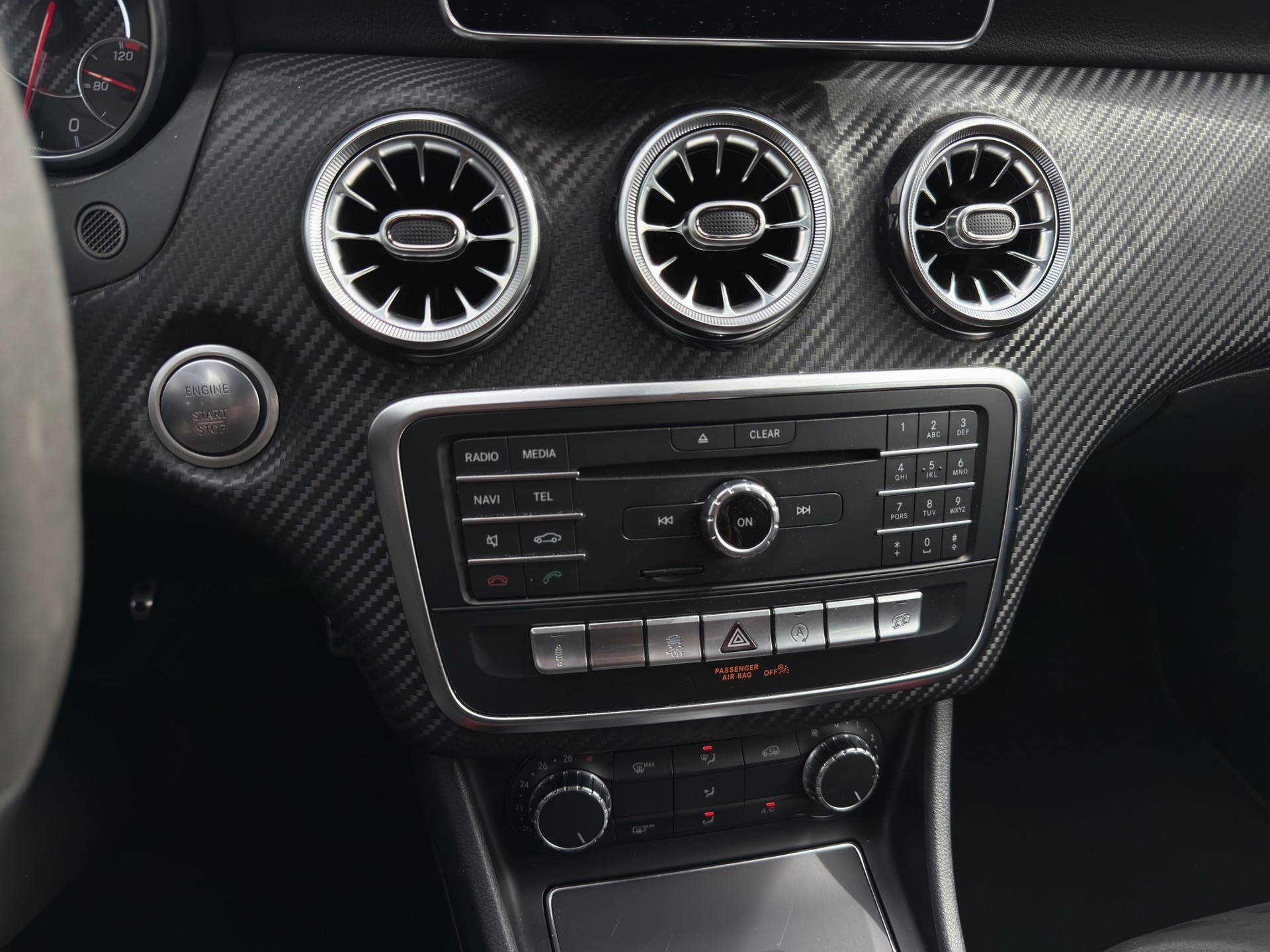 MERCEDES-BENZ A 45 AMG 4Matic Speedshift 7G-DCT-image-12