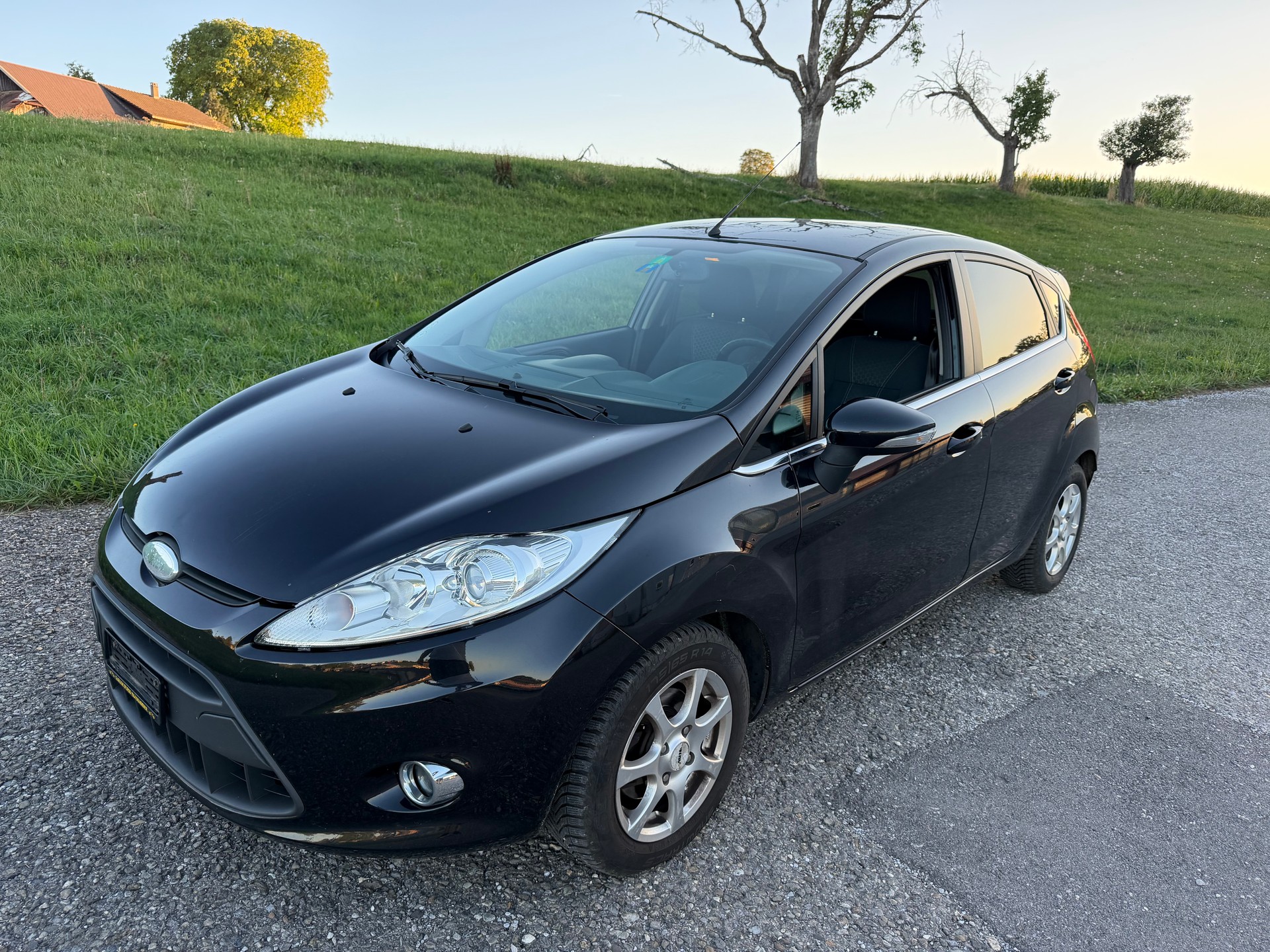 FORD Fiesta 1.4 16V Titanium