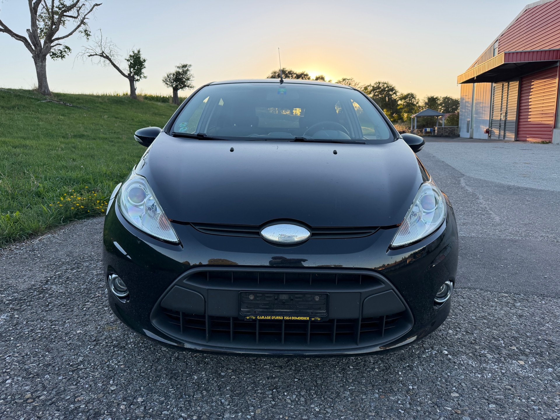 FORD Fiesta 1.4 16V Titanium-image-1