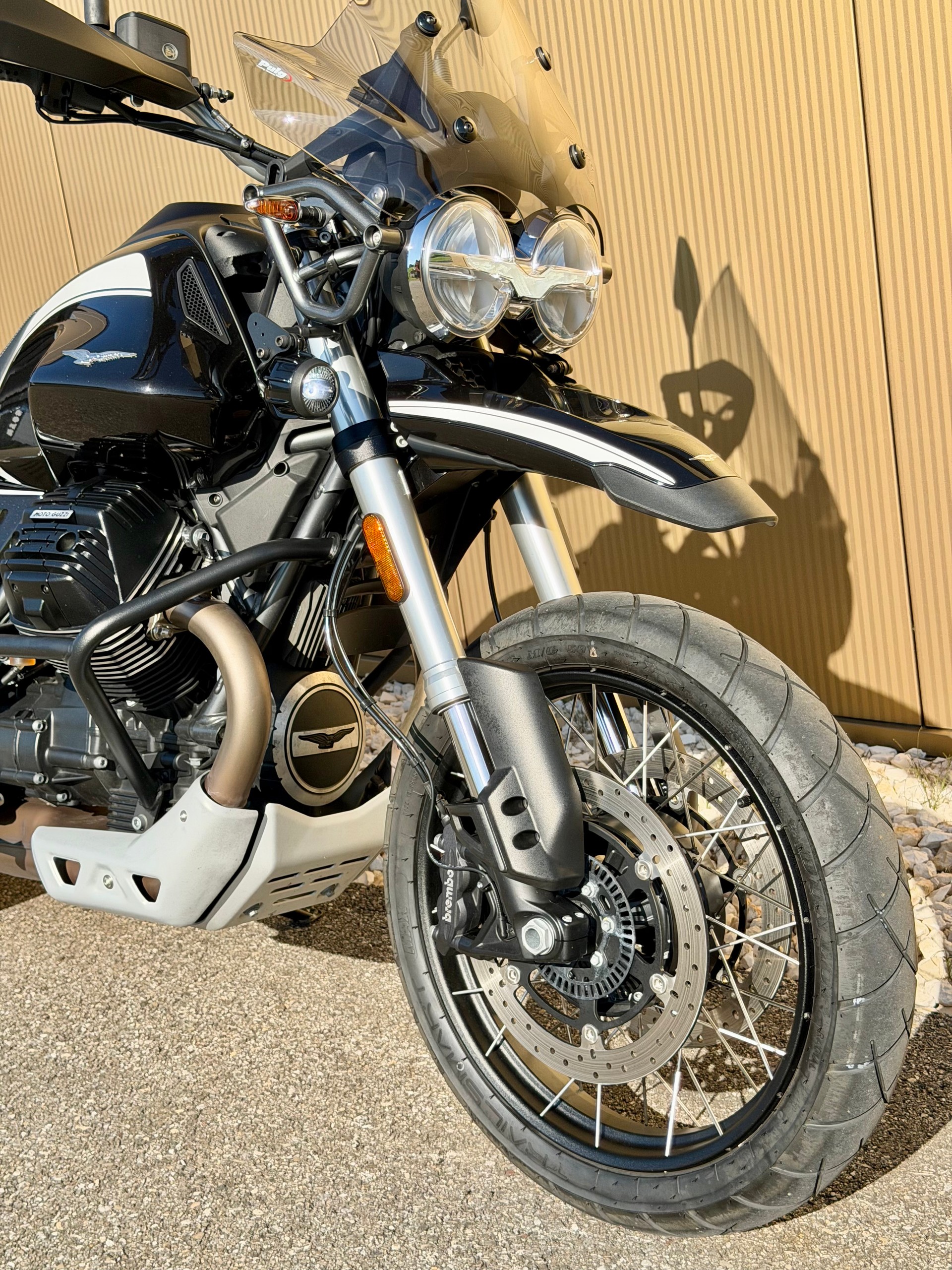 MOTO GUZZI V85 TT ABS Guardia d'Onore 0022 / 1946-showroom-element-1