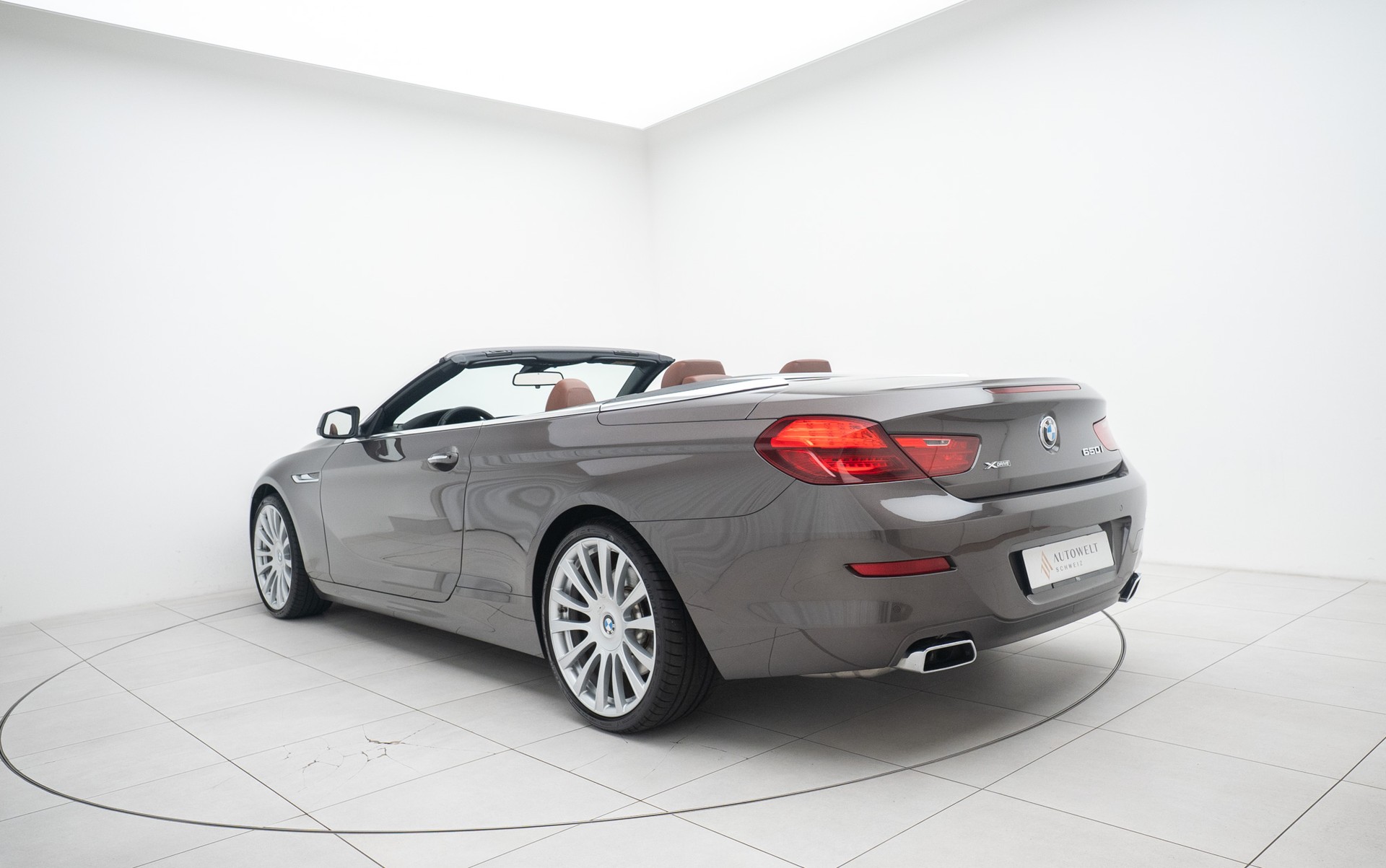 BMW 650i Cabrio xDrive (Individual)-image-2