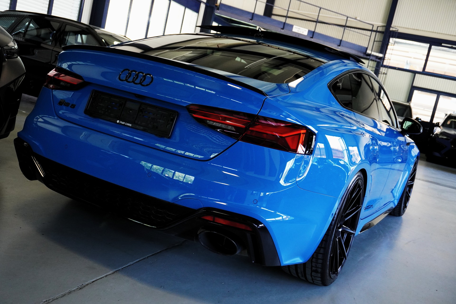 AUDI RS5 Sportback 2.9 TFSI quattro tiptronic // Barracuda Wheels 21'' // H&R Gewindefedern // Turboblau //-image-6