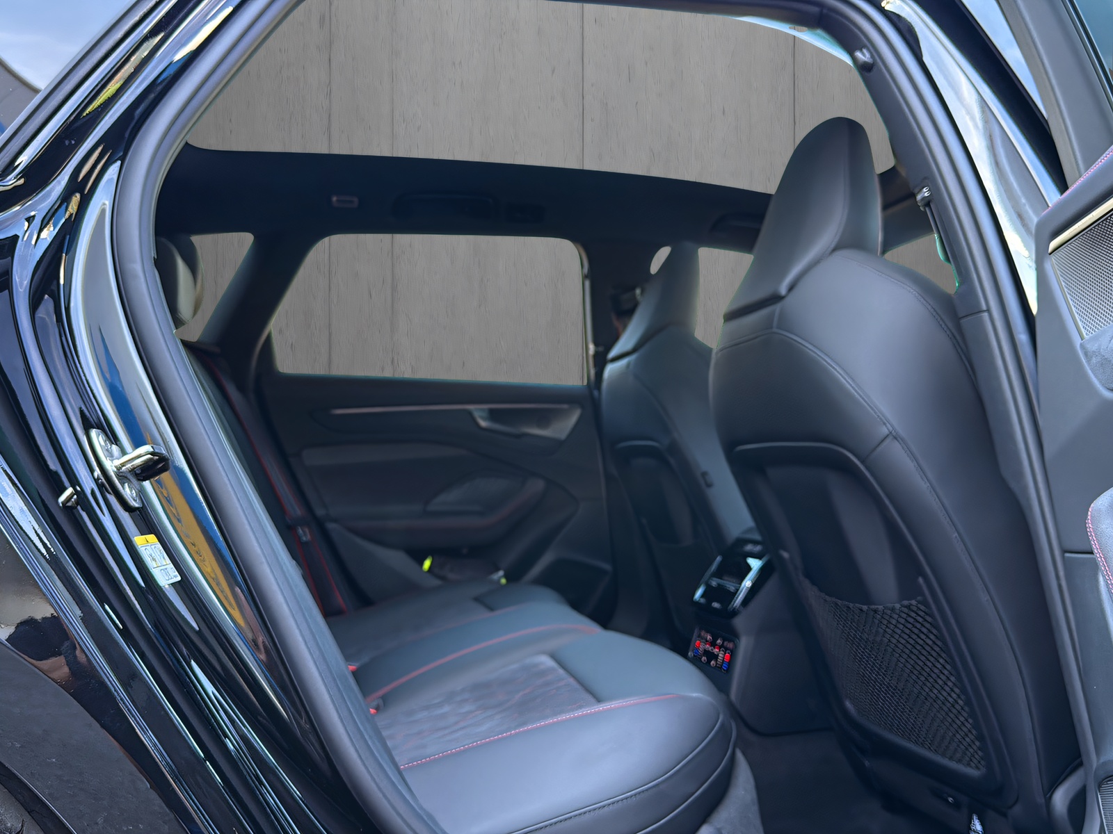 AUDI A6 Avant TFSI quattro 270 kW S tronic-image-10
