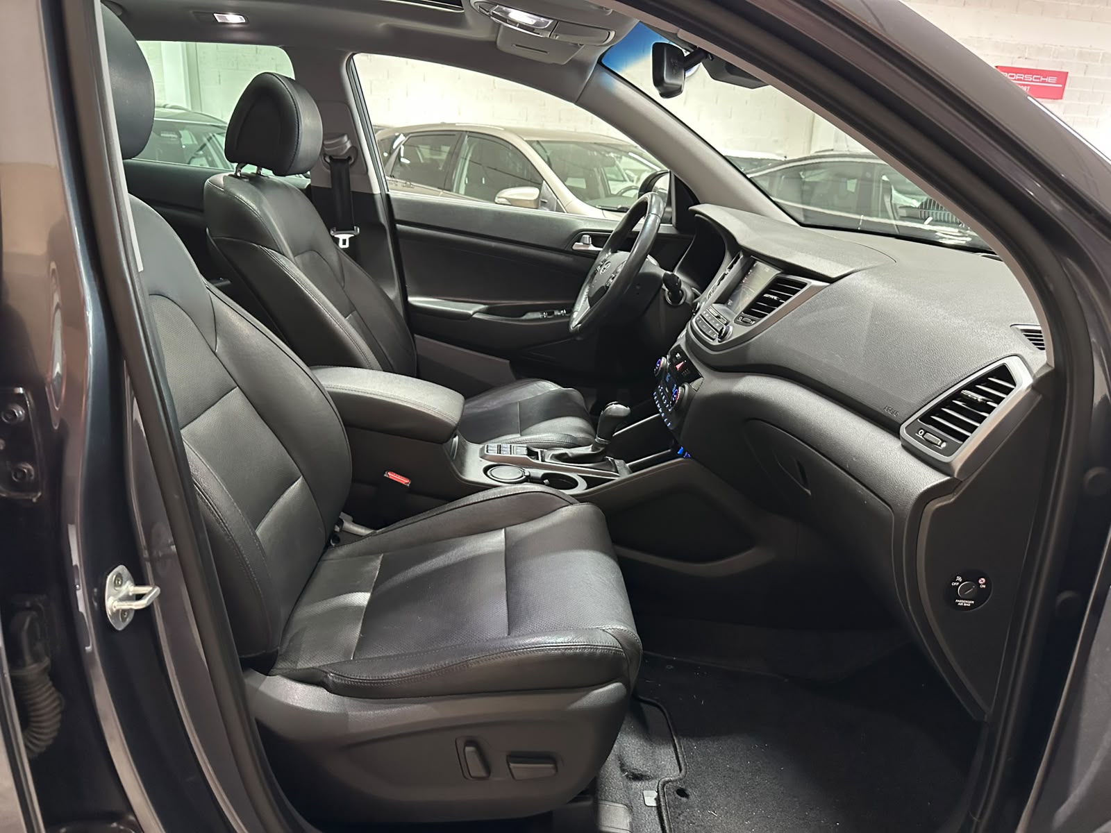 HYUNDAI Tucson 2.0 CRDI Vertex 4WD Automatic-image-14