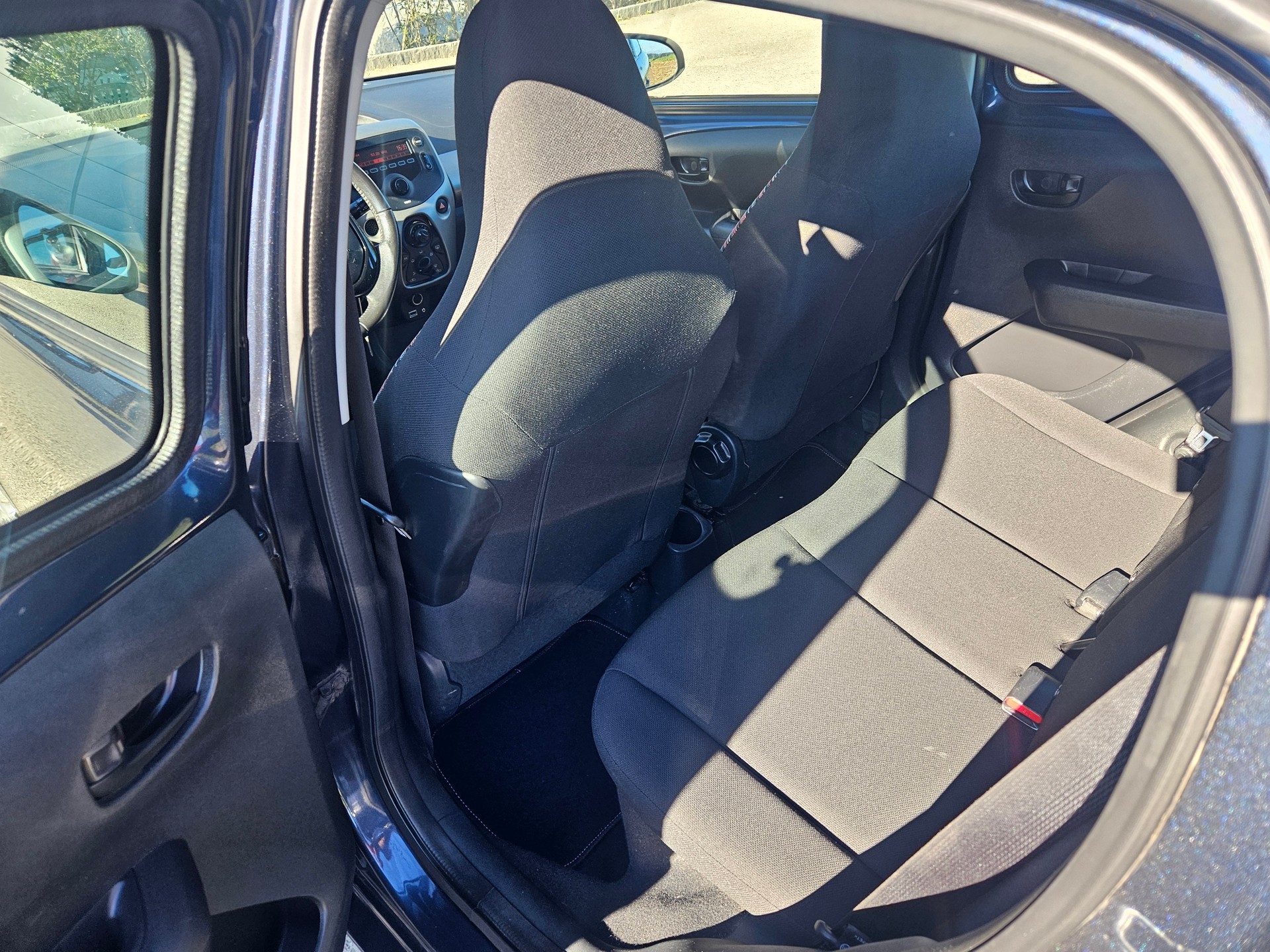 CITROEN C1 1.0 VTi ETG5 Feel-image-9