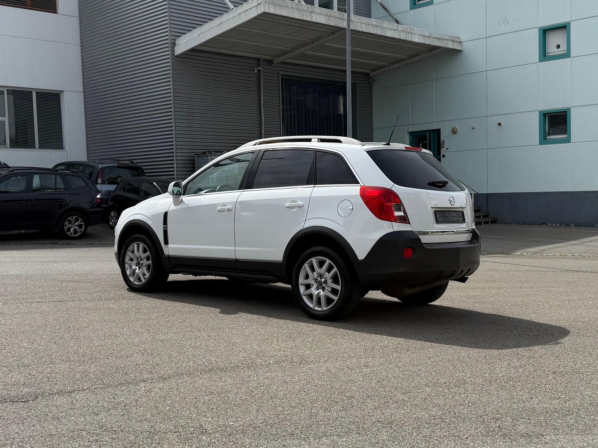 OPEL Antara 2.4 Enjoy 4WD-image-5