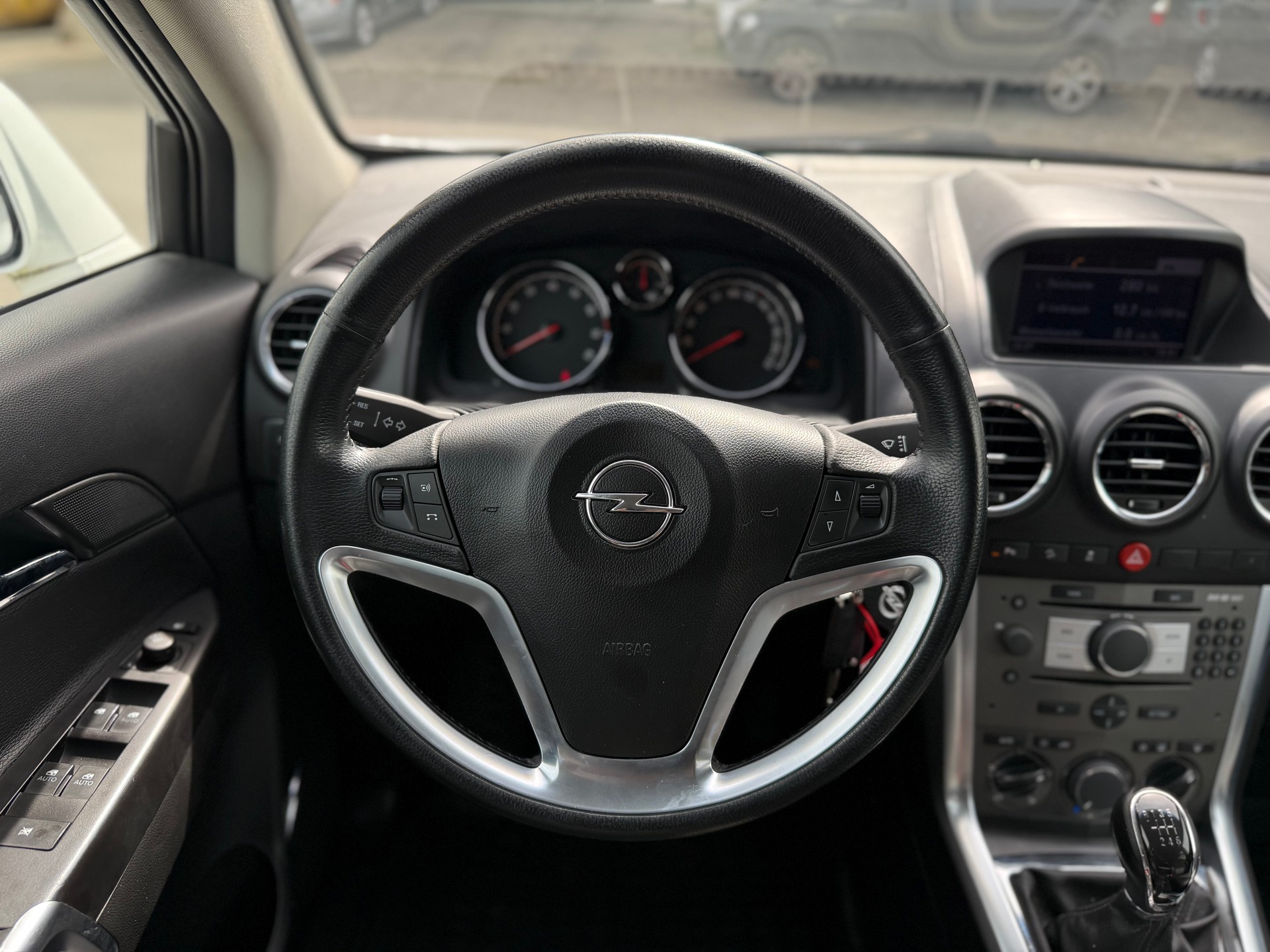 OPEL Antara 2.4 Enjoy 4WD-image-11