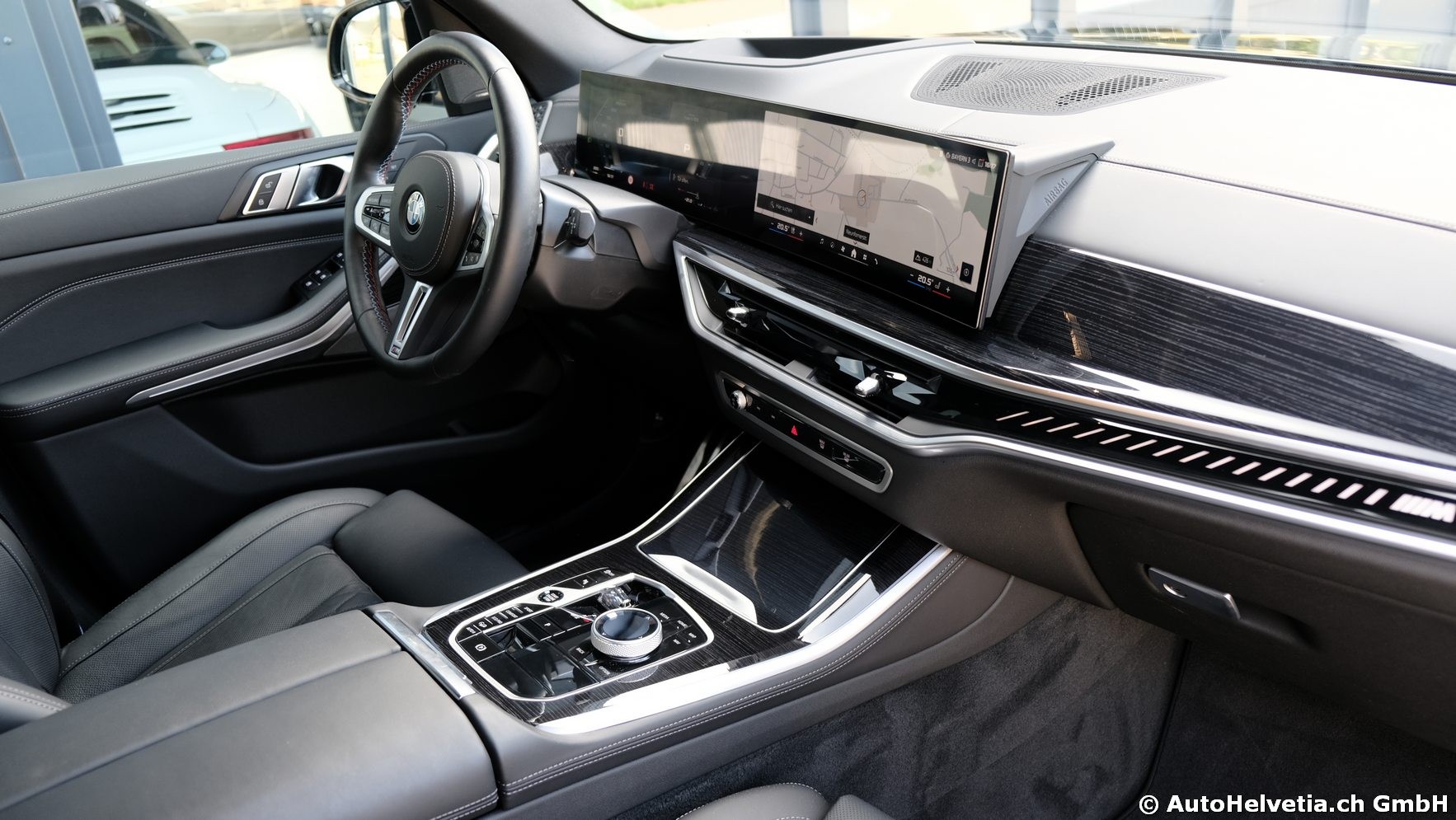 BMW X5 xDrive 48V M60i M Sport Pro Steptronic-image-11