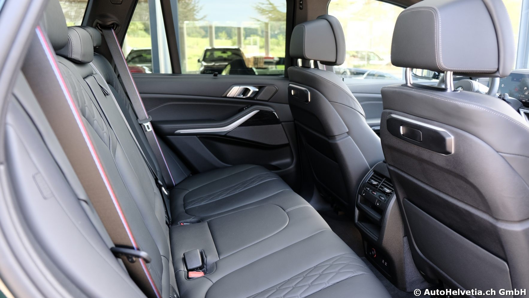 BMW X5 xDrive 48V M60i M Sport Pro Steptronic-image-18