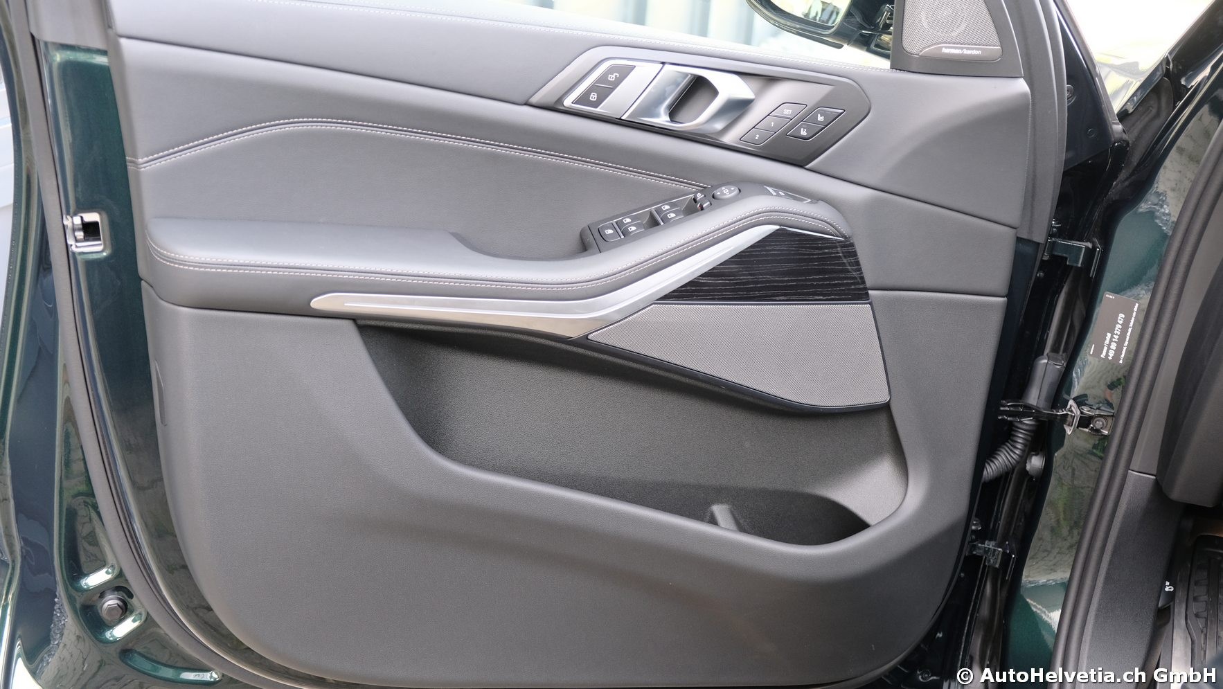 BMW X5 xDrive 48V M60i M Sport Pro Steptronic-image-16