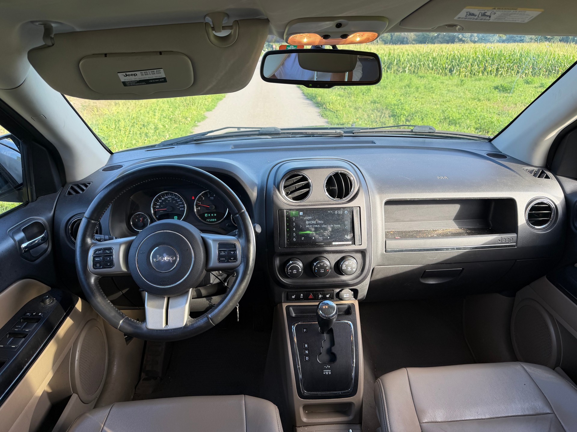 JEEP Compass 2.4 Limited CVT-image-6