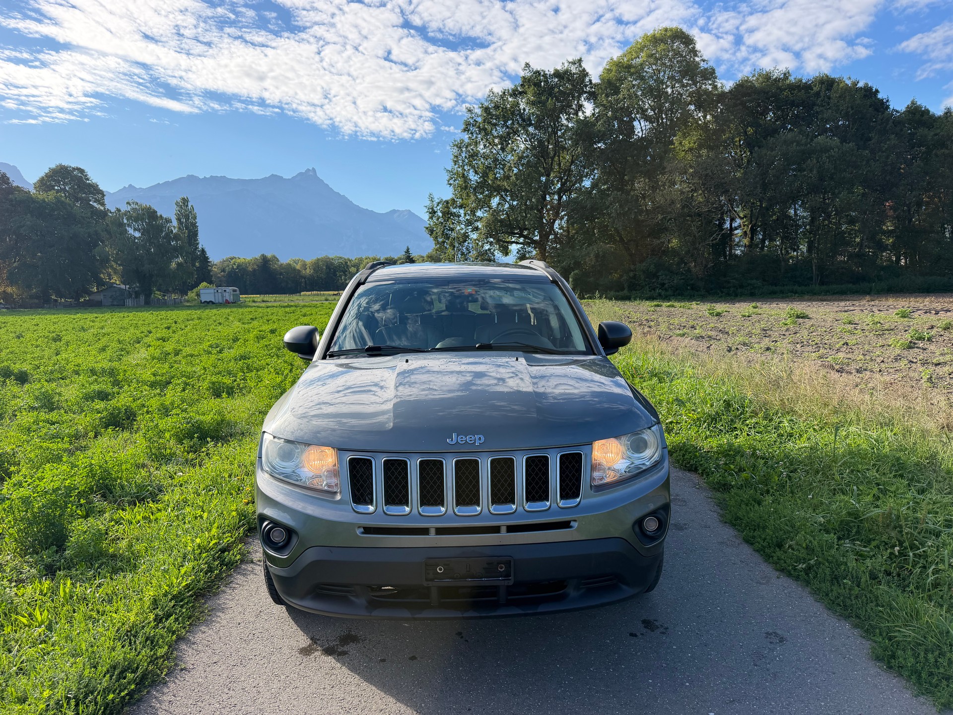 JEEP Compass 2.4 Limited CVT-image-1