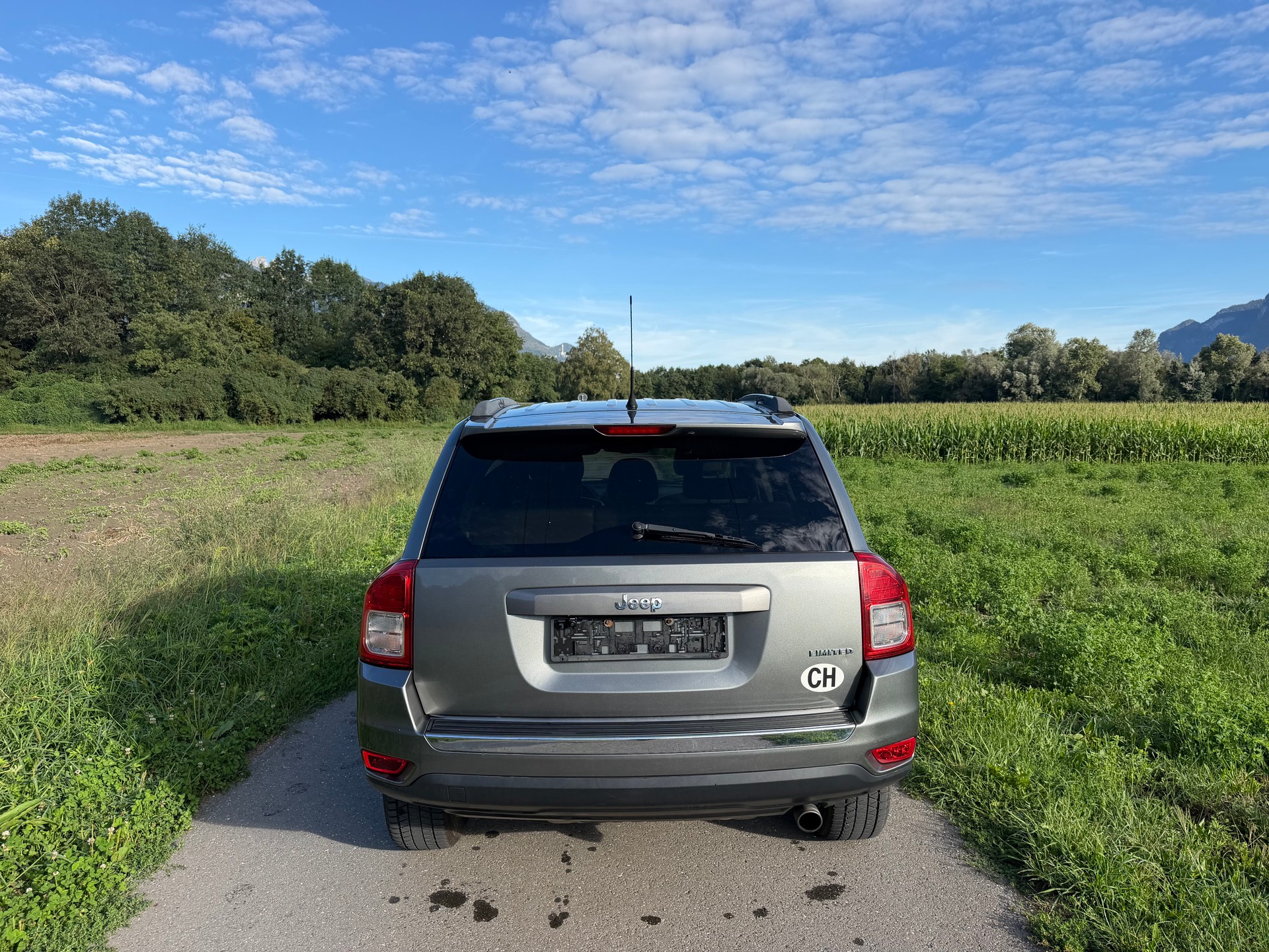 JEEP Compass 2.4 Limited CVT-image-4