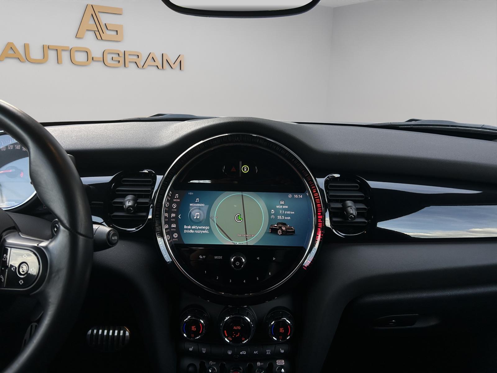 MINI Cooper John Cooper Works Steptronic-image-17