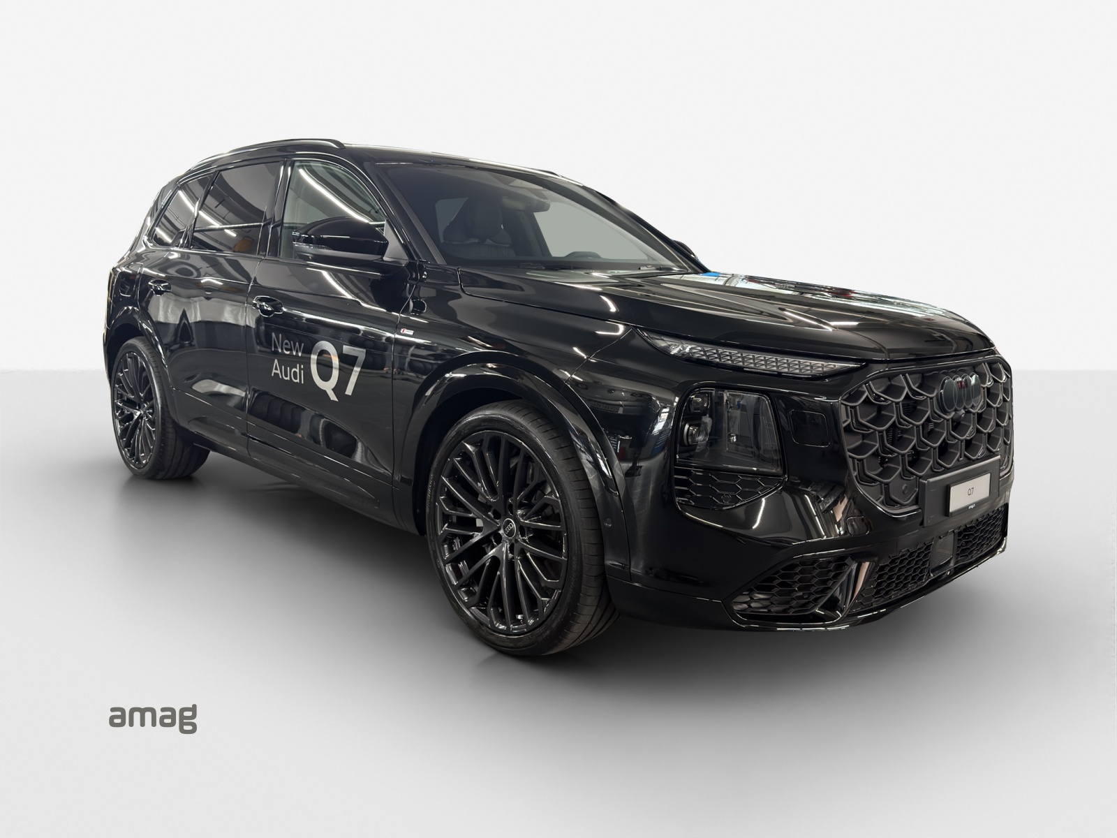 AUDI Q7 SUV TDI quattro 220 kW-image-4
