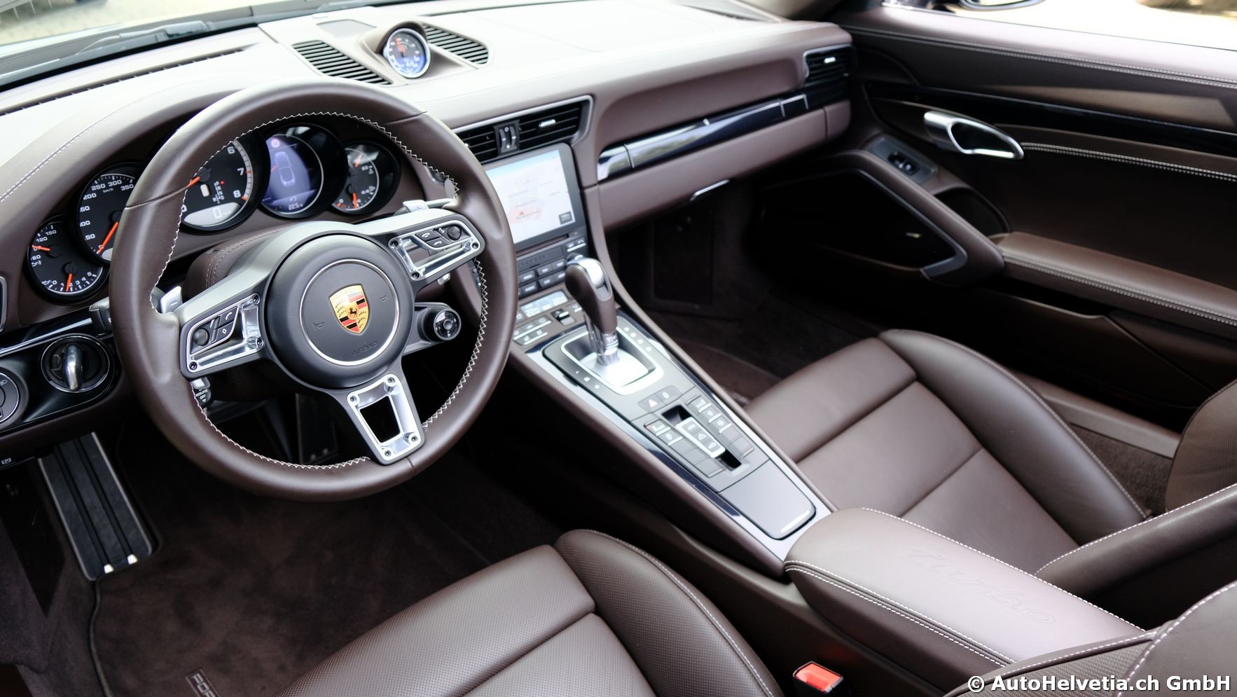 PORSCHE 911 Turbo Cabrio PDK-image-11