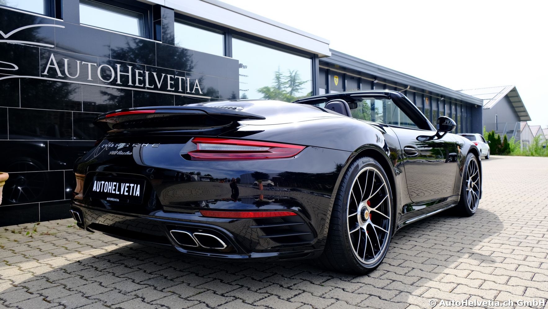 PORSCHE 911 Turbo Cabrio PDK-image-7