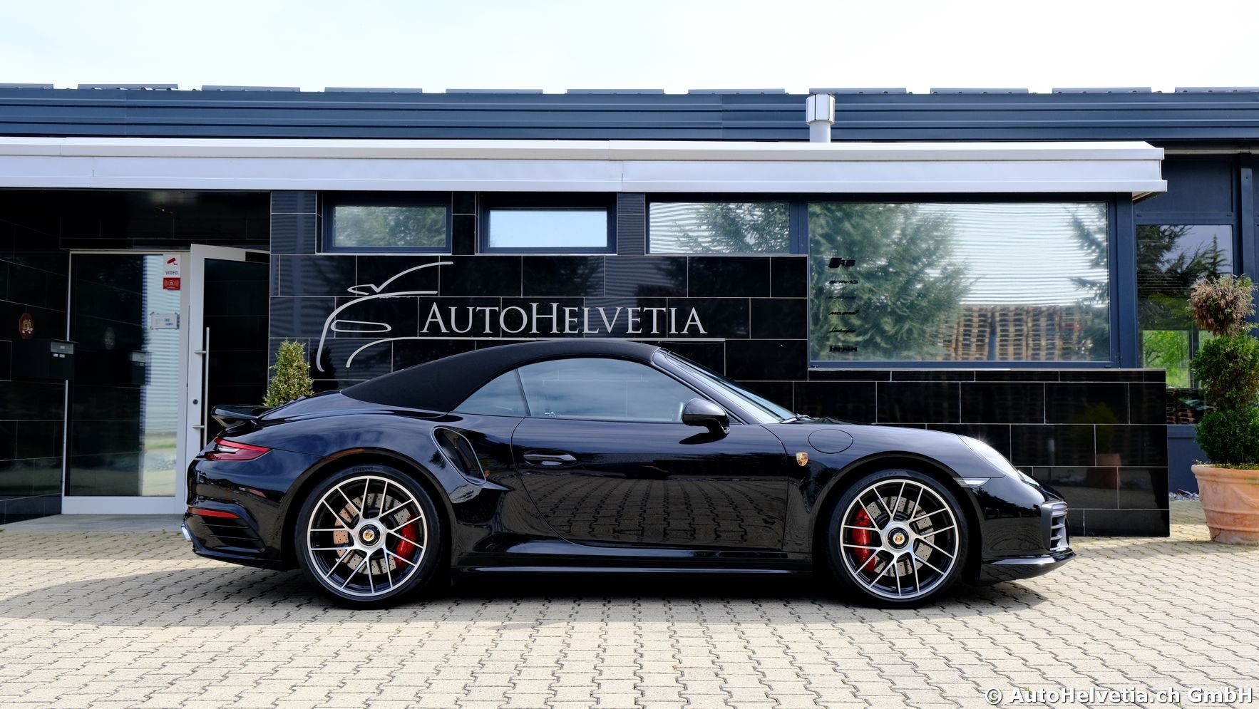 PORSCHE 911 Turbo Cabrio PDK-image-5
