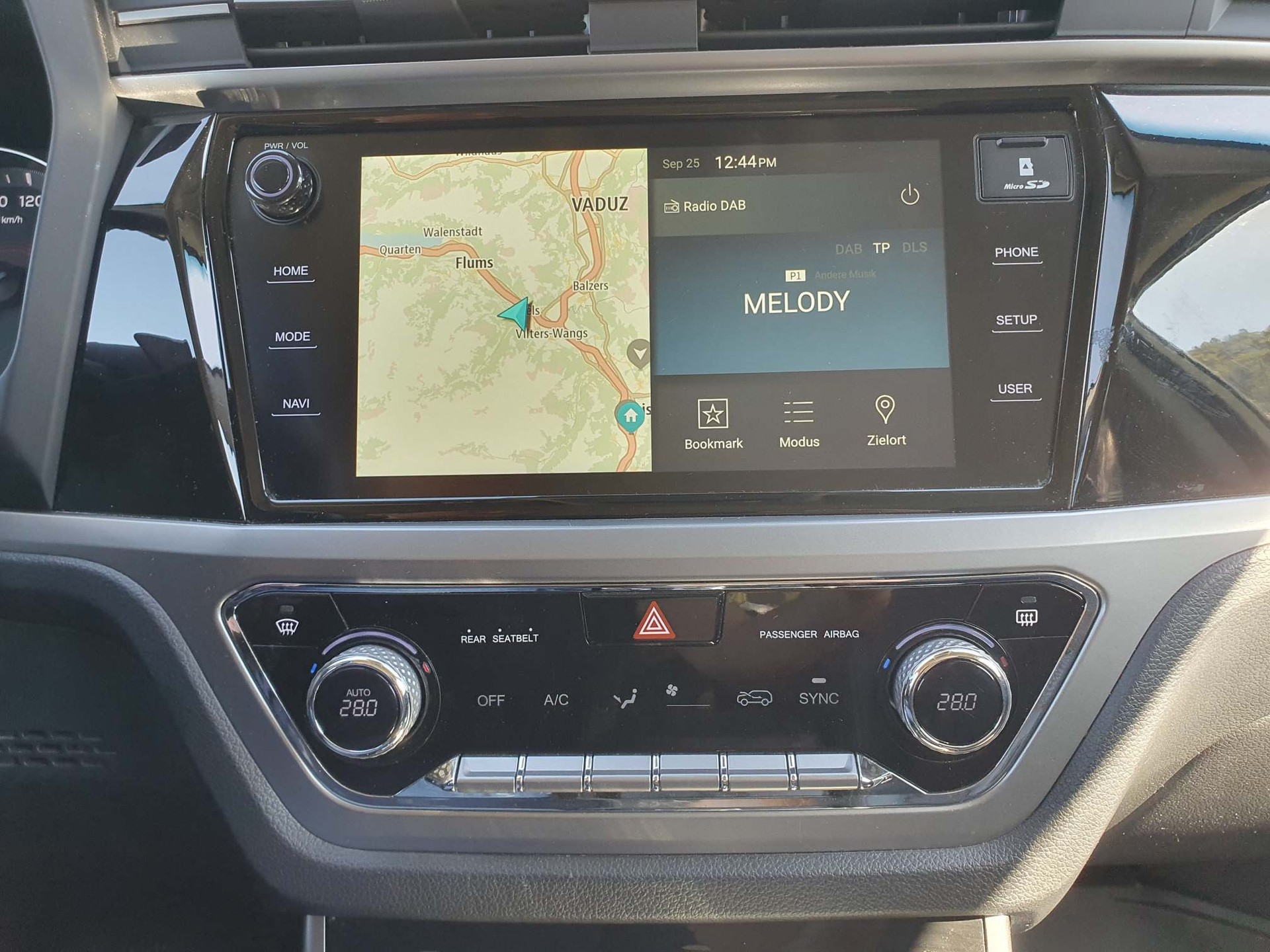 KGM-SsangYong Korando 1.6 E-XDi Black Edition 4WD-image-13