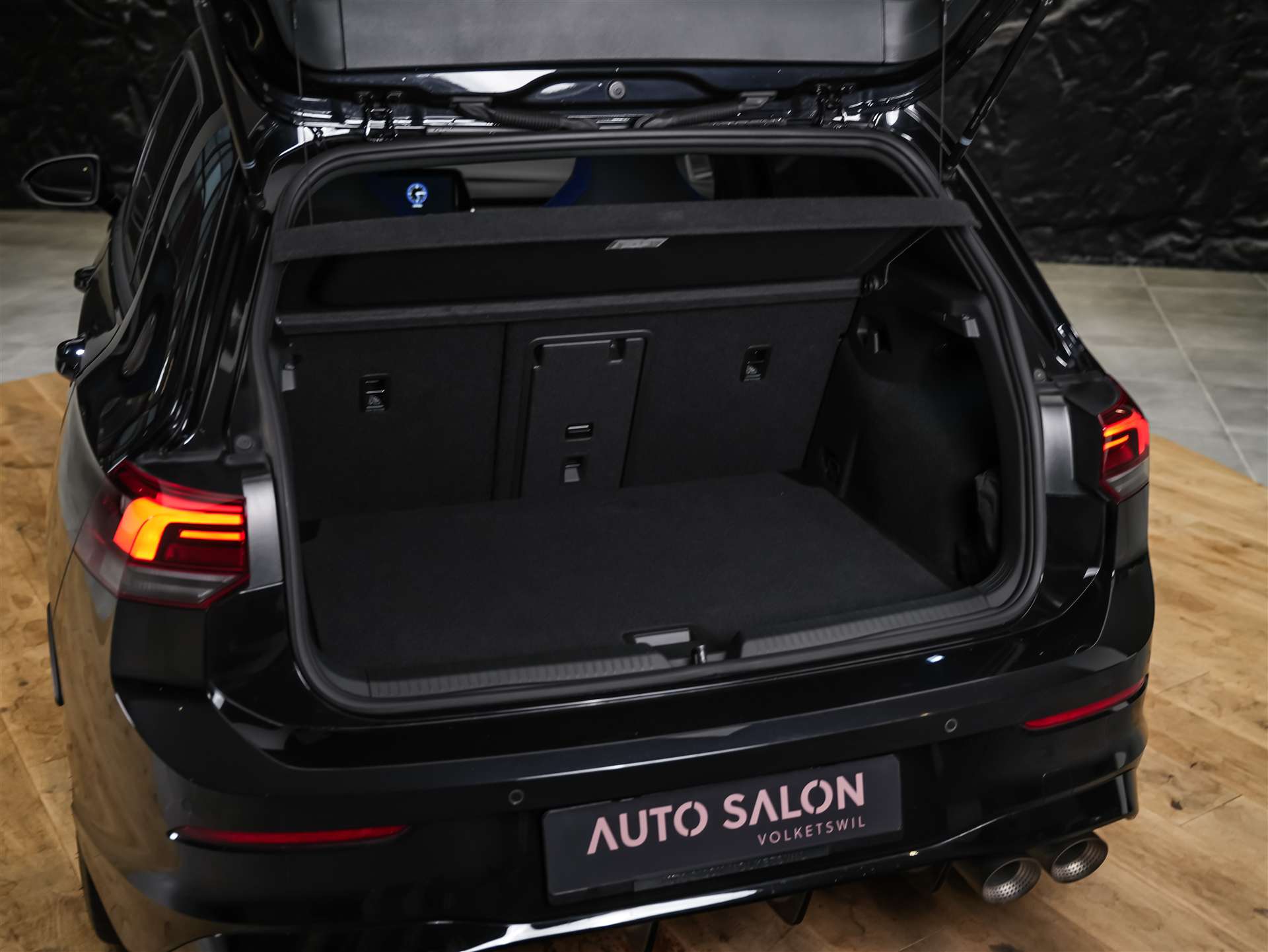 VW Golf 2.0 TSI R DSG 4Motion *Akrapovic*Harman/Kardon*-image-40