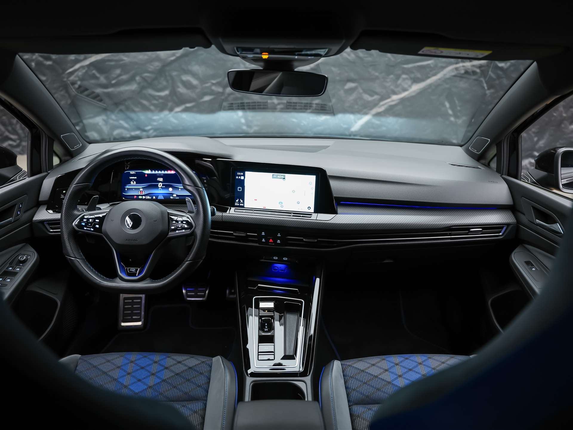 VW Golf 2.0 TSI R DSG 4Motion *Akrapovic*Harman/Kardon*-image-20