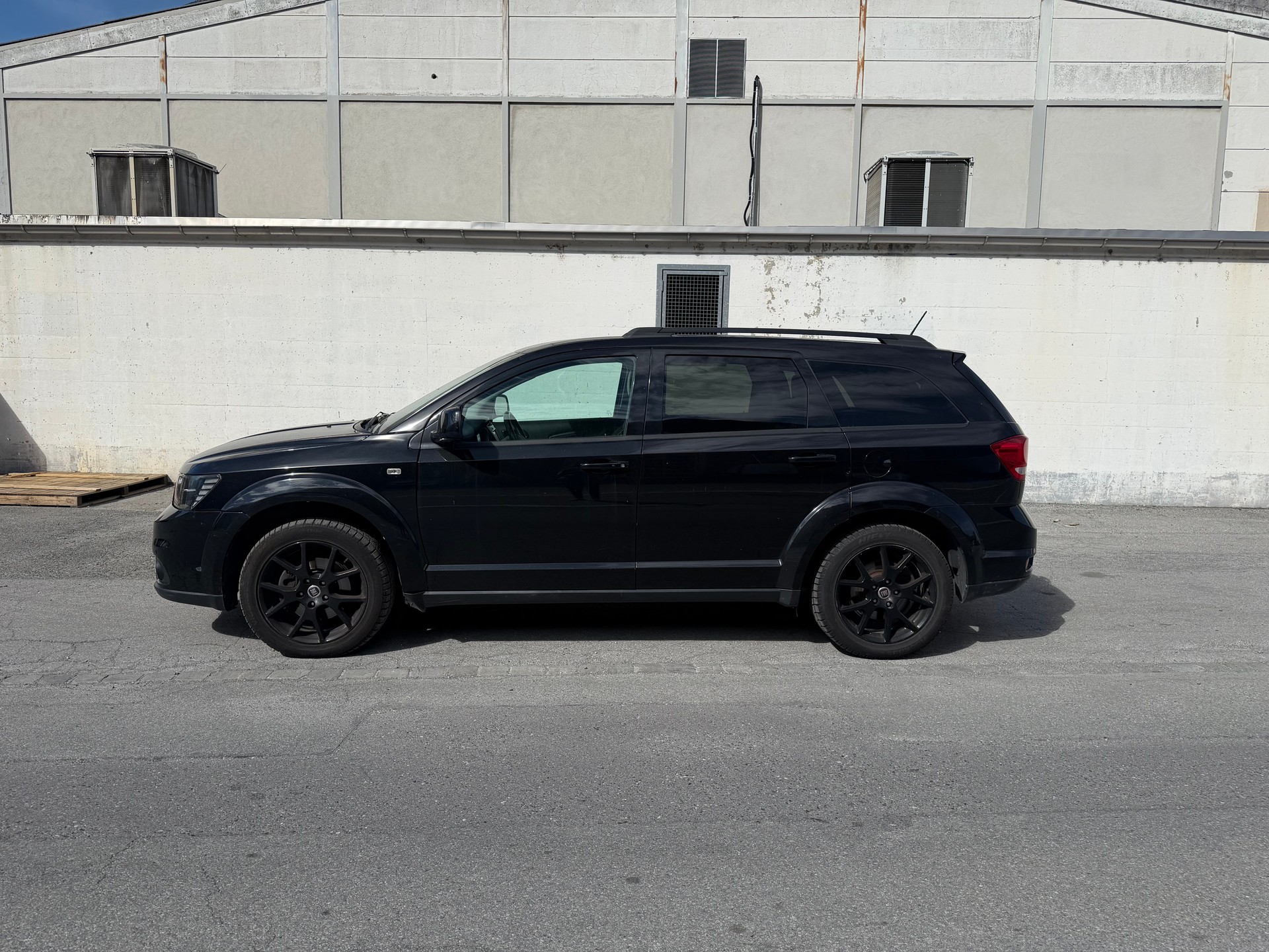 FIAT Freemont 2.0 MJ Urban AWD Automat-image-1