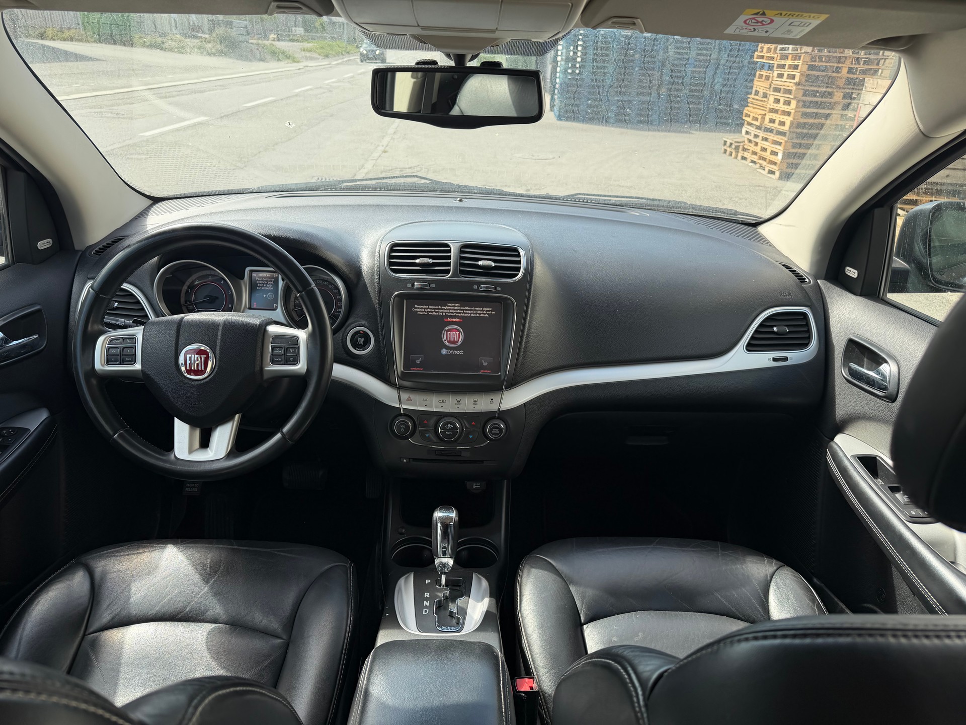 FIAT Freemont 2.0 MJ Urban AWD Automat-image-2