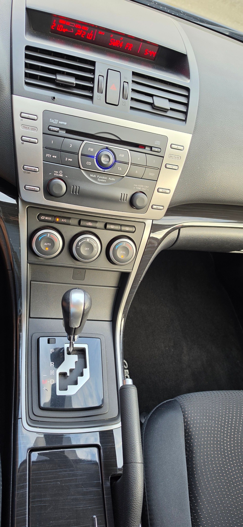 MAZDA 6 2.0 16V Exclusive Activematic-image-23