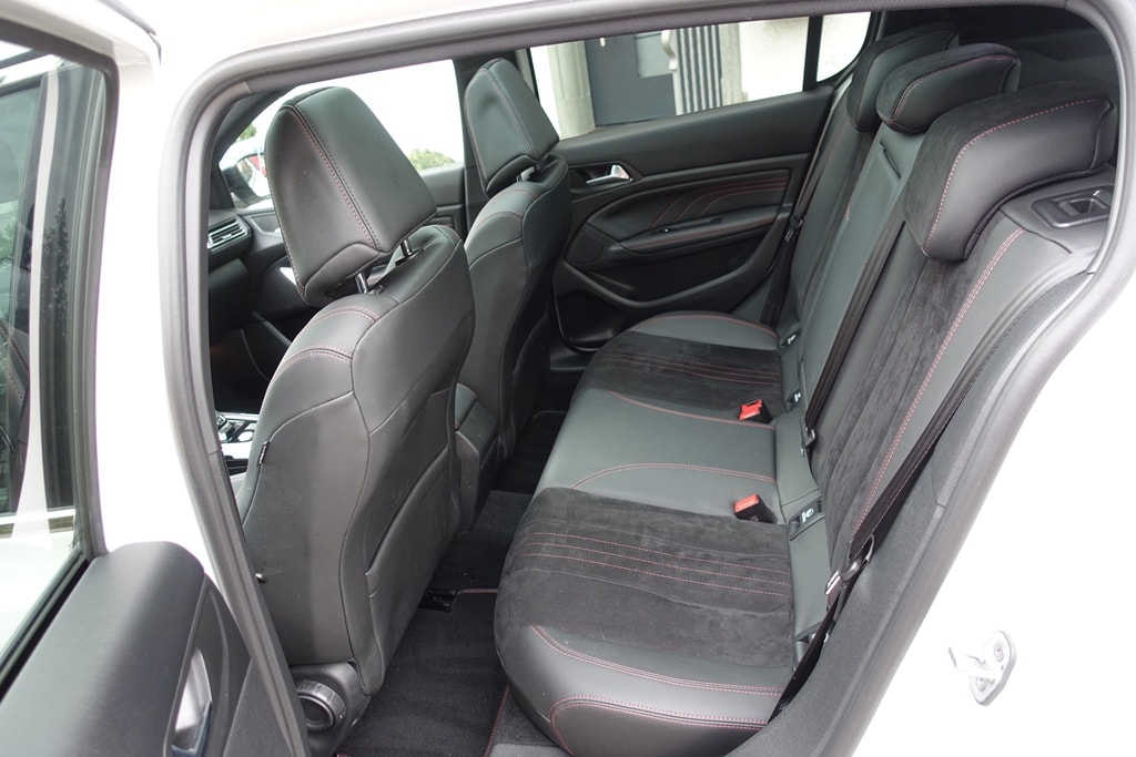 PEUGEOT 308 1.6 THP GT EAT-image-11