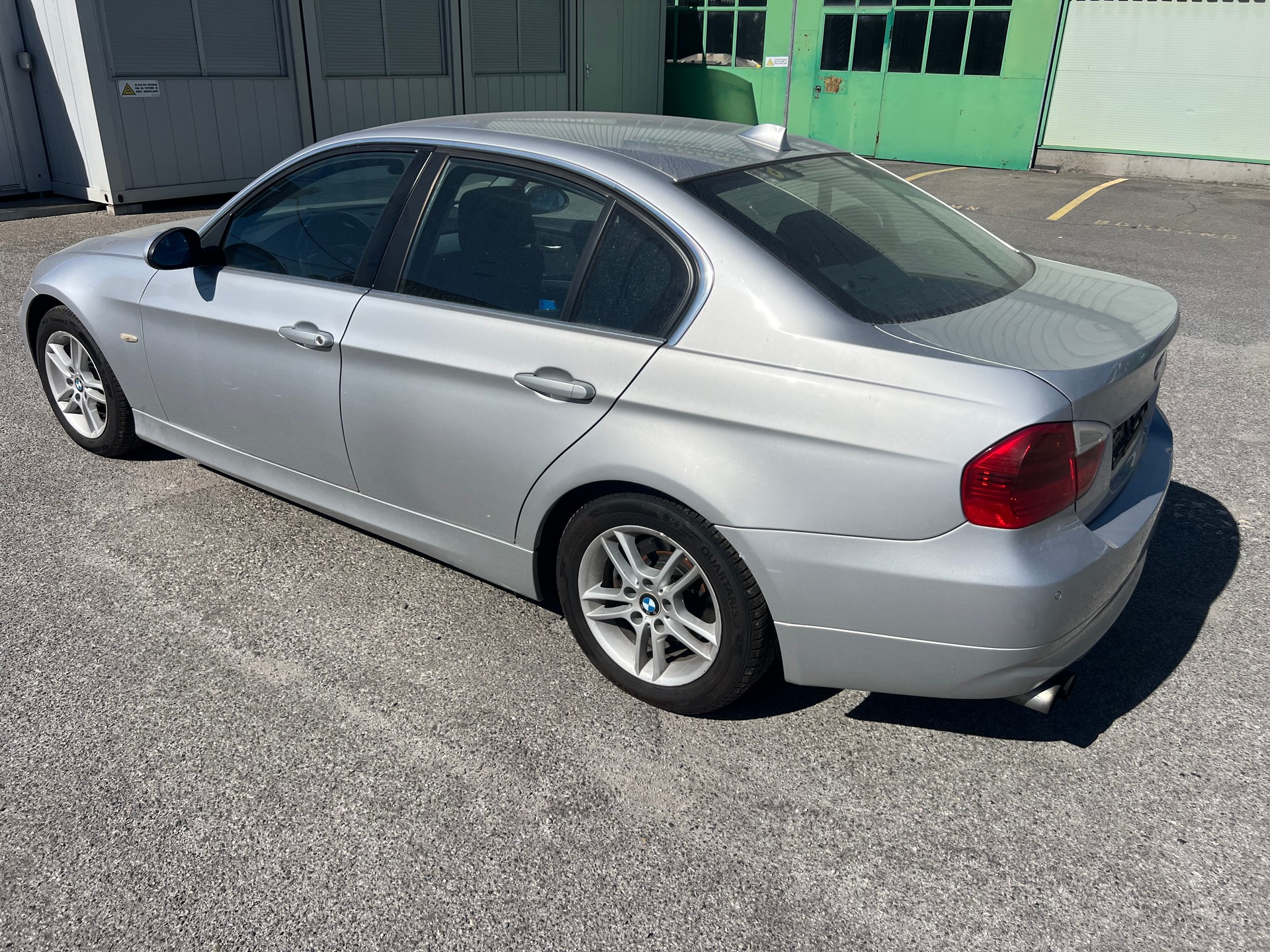 BMW 325i Steptronic-image-3