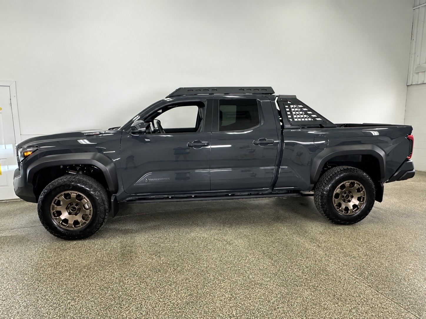 TOYOTA Tacoma 2.4 Turbo Hybrid Trailhunter-image-2