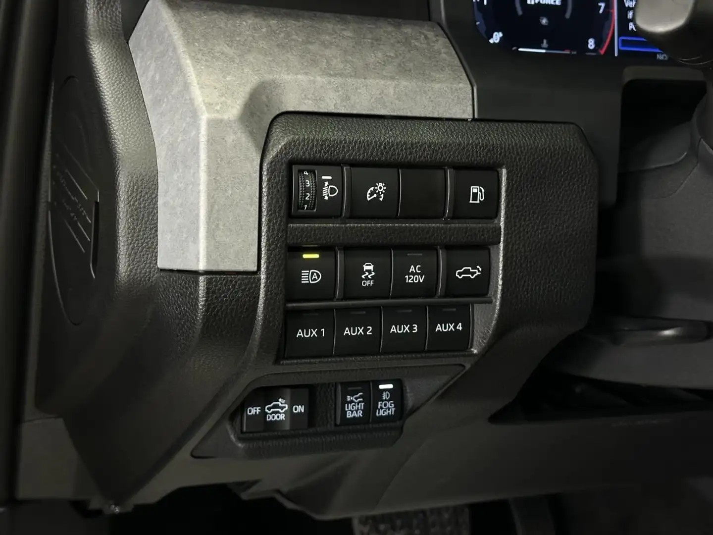 TOYOTA Tacoma 2.4 Turbo Hybrid Trailhunter-image-14