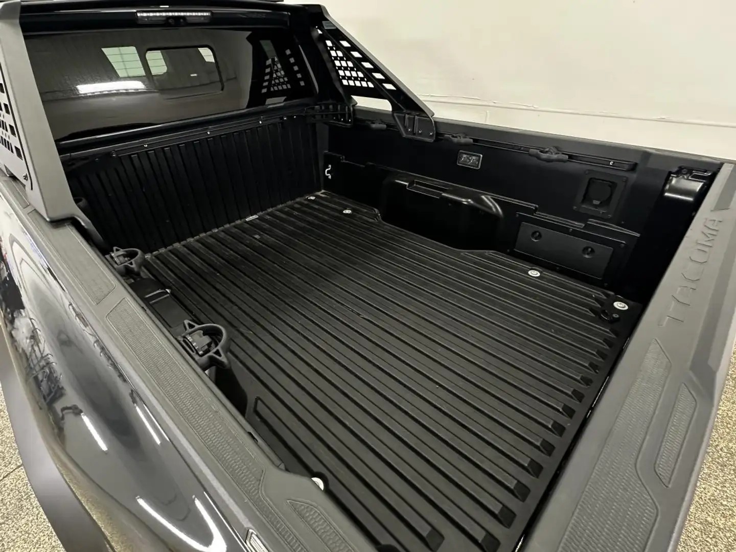 TOYOTA Tacoma 2.4 Turbo Hybrid Trailhunter-image-6
