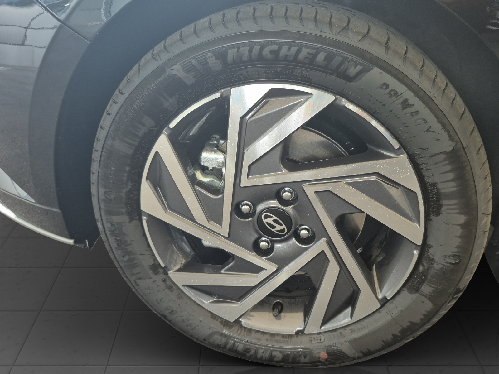 HYUNDAI i20 1.0 T-GDi Amplia Go-image-13