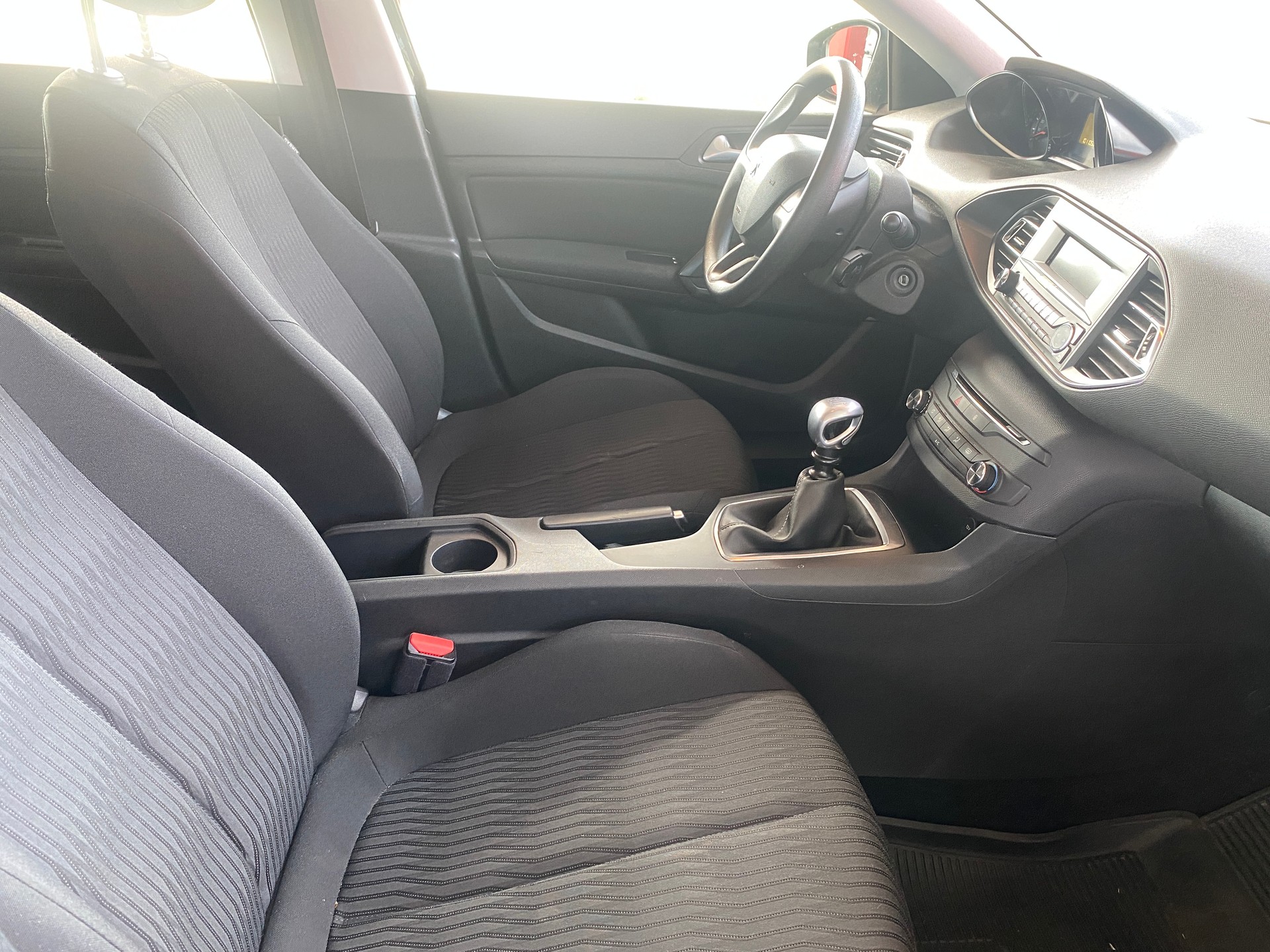 PEUGEOT 308 SW 1.6 BlueHDI Active-image-5